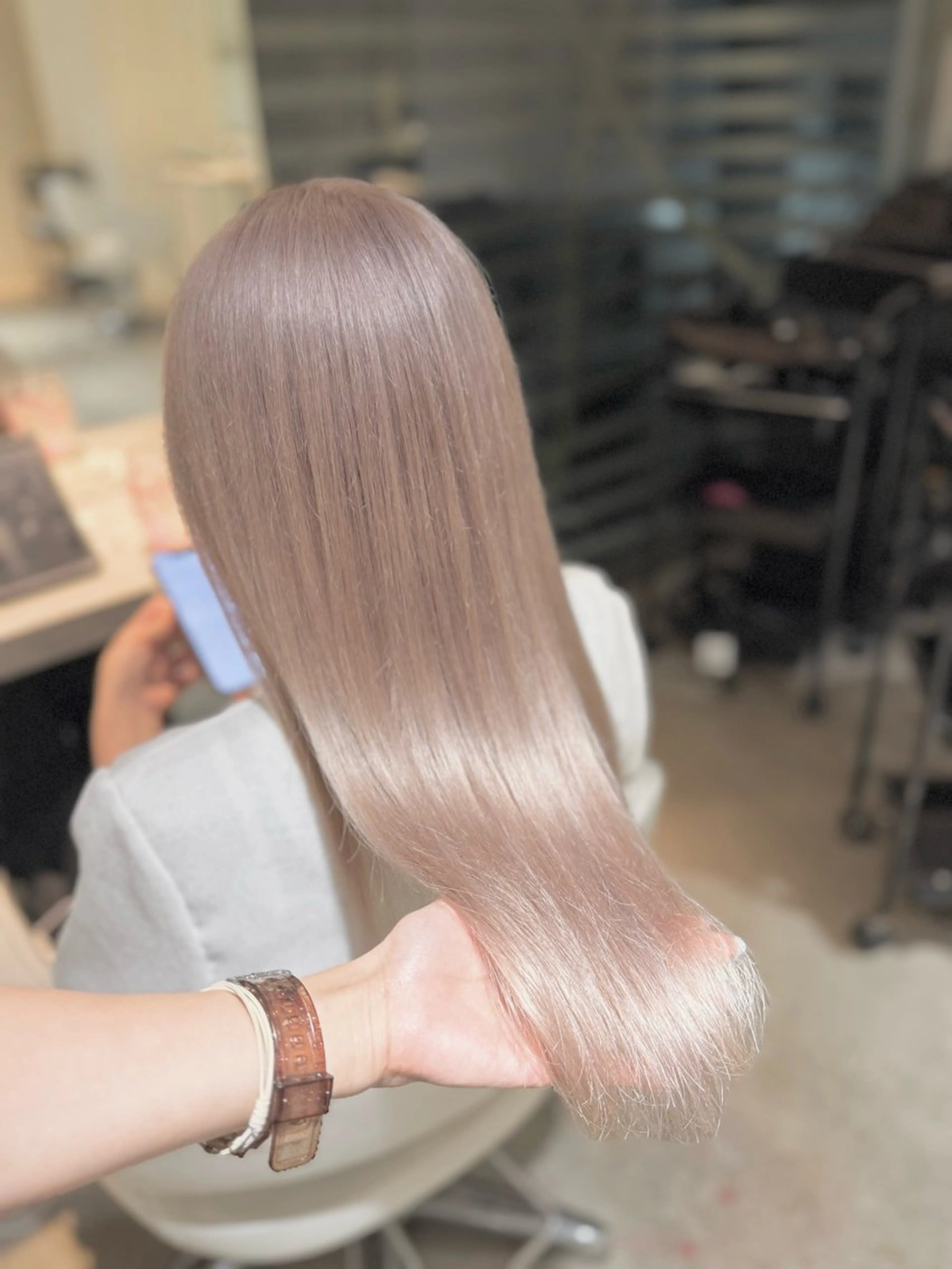 ロング カラー ベージュカラー ホワイトベージュ 🦋🫧艶髪カラー 🫧🦋あいりのヘアスタイル