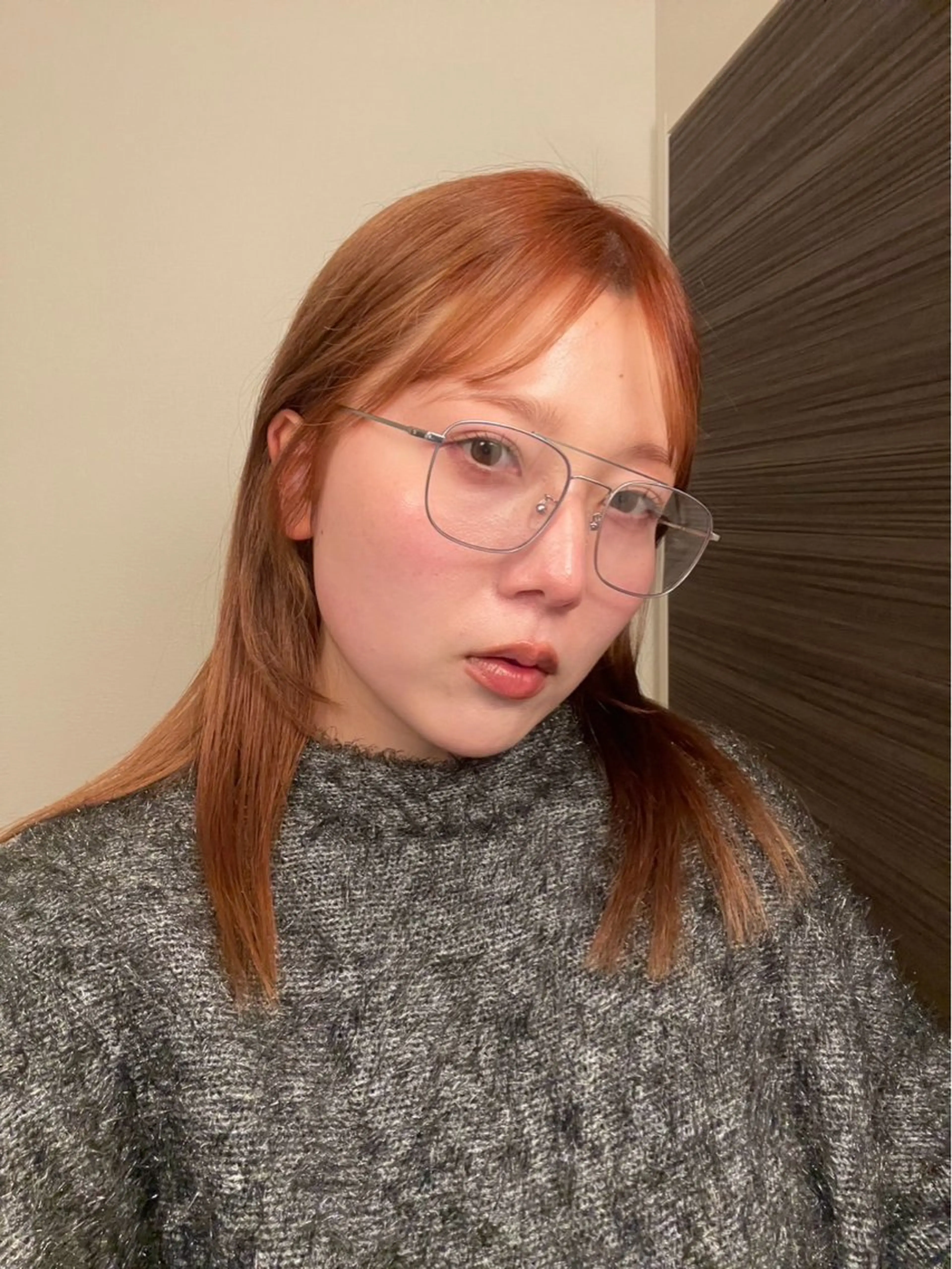 セミロング カラー オレンジ カット ヘアカラー トリートメント 渋谷 留菜のヘアスタイル