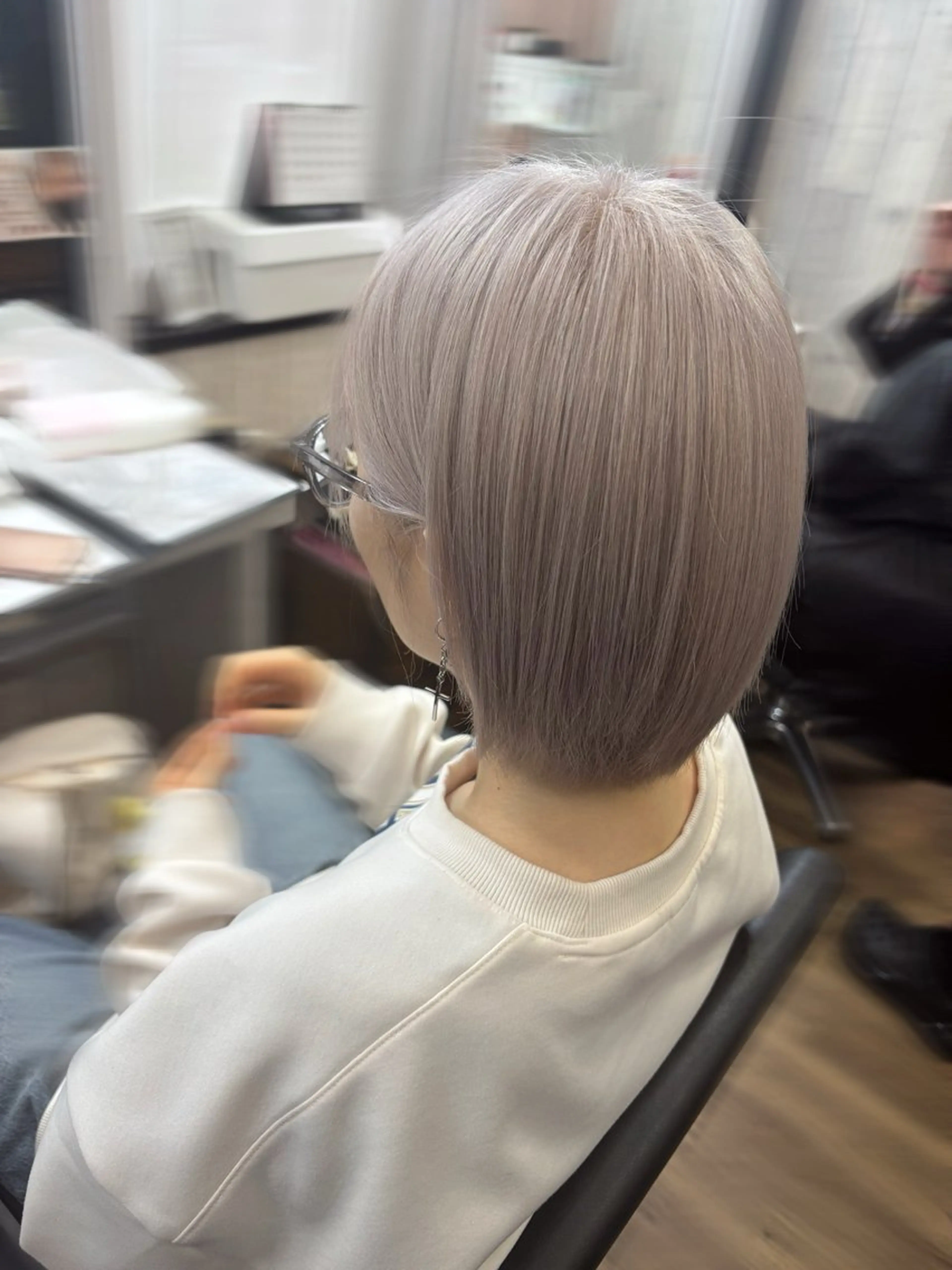 ショート カラー 艶髪ハイトーン特化 / moe 🦋のヘアスタイル
