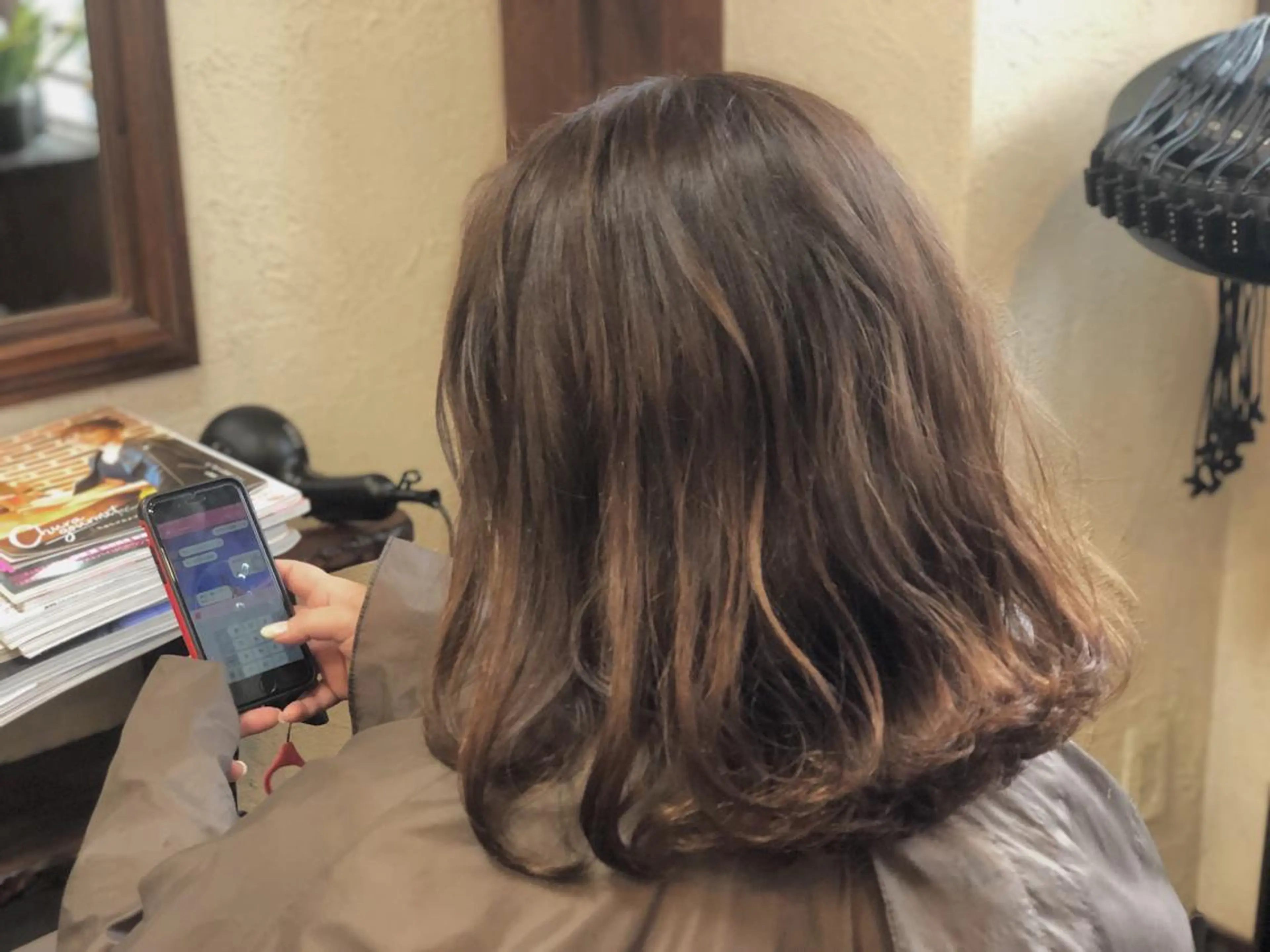 セミロング ハイライト Snaly カラー特化ページのヘアスタイル