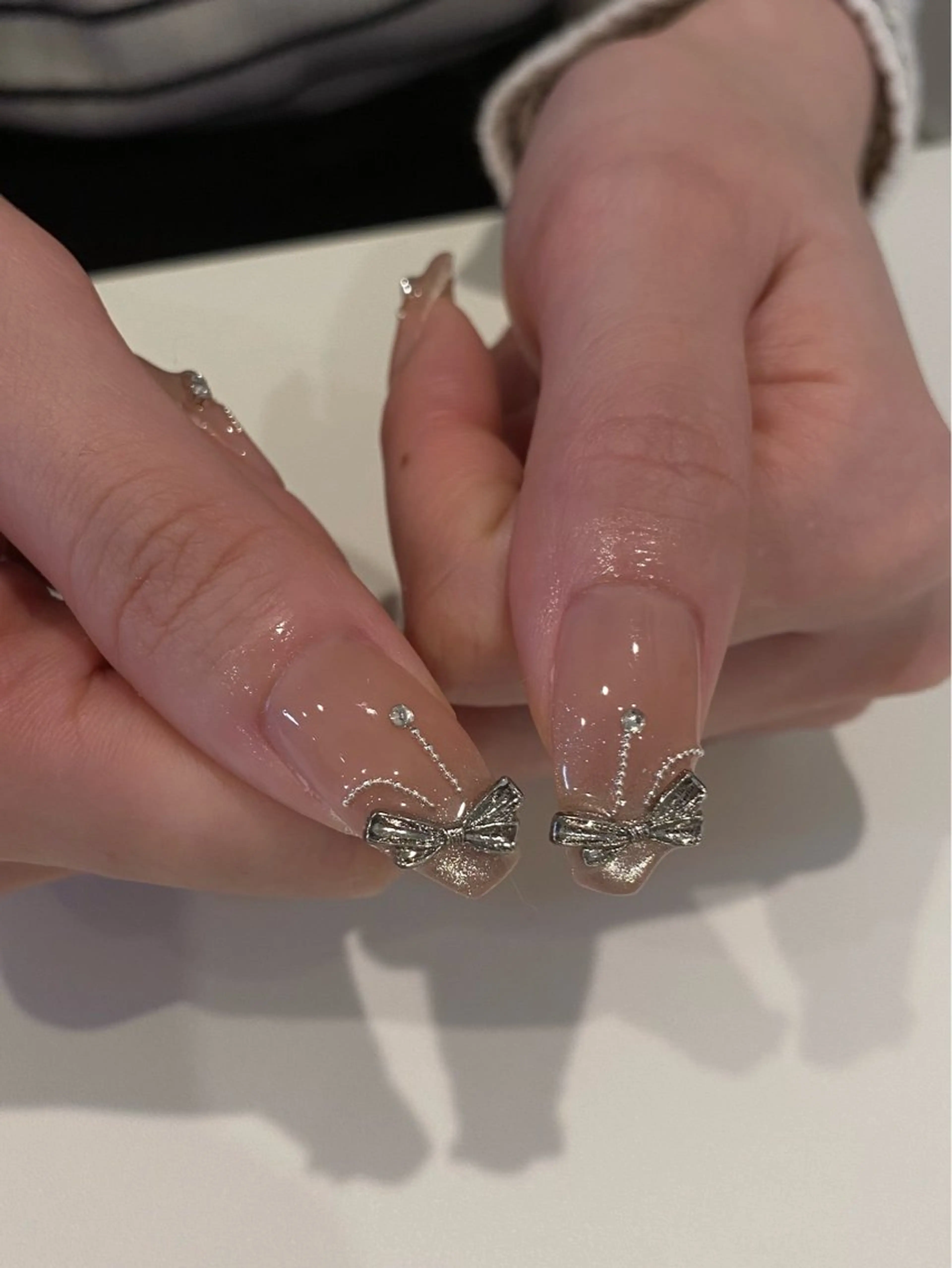 ネイル リボン ハンドネイル nailist Mikiのネイルデザイン