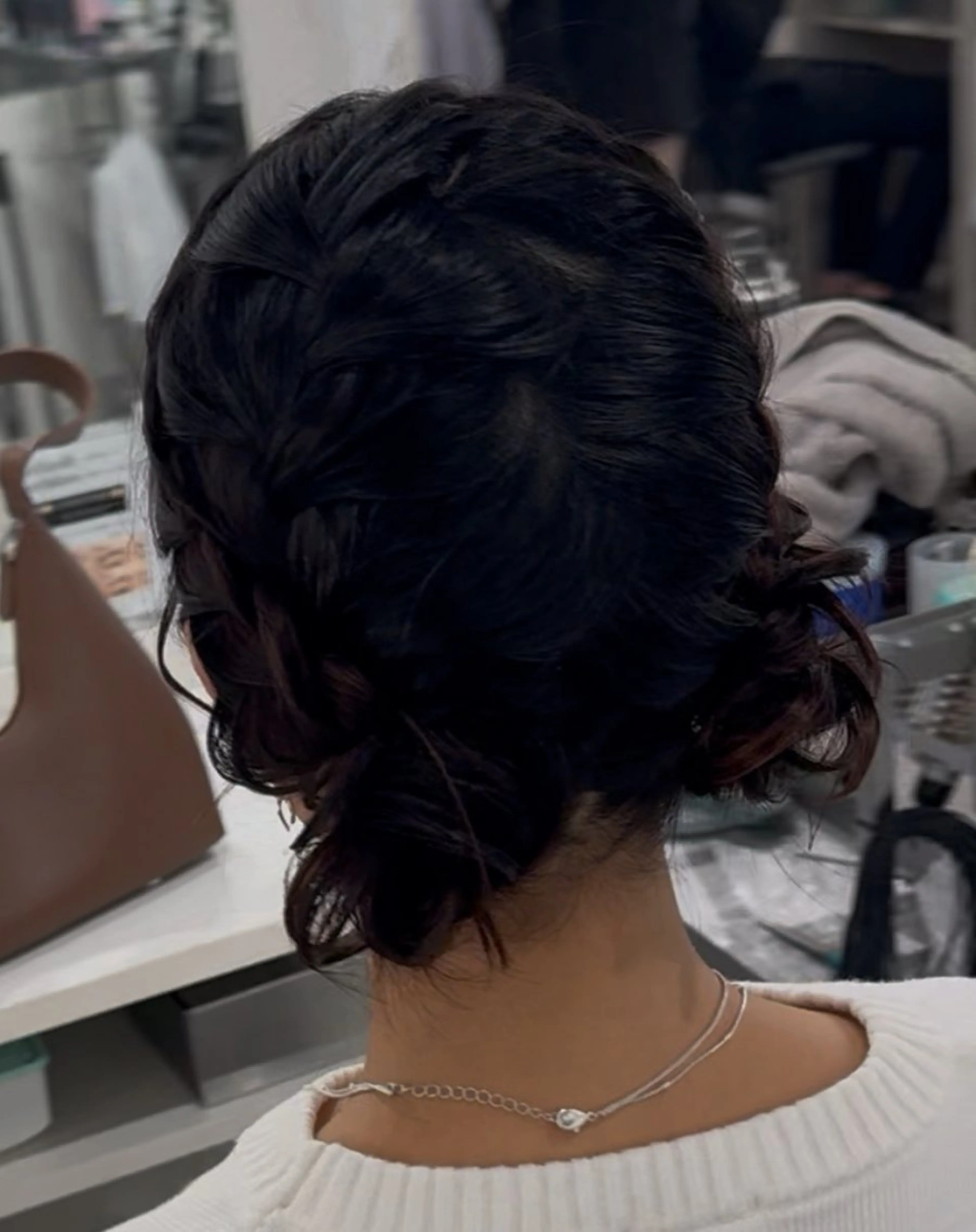 ミディアム お団子ヘア 小川 芹菜のヘアスタイル