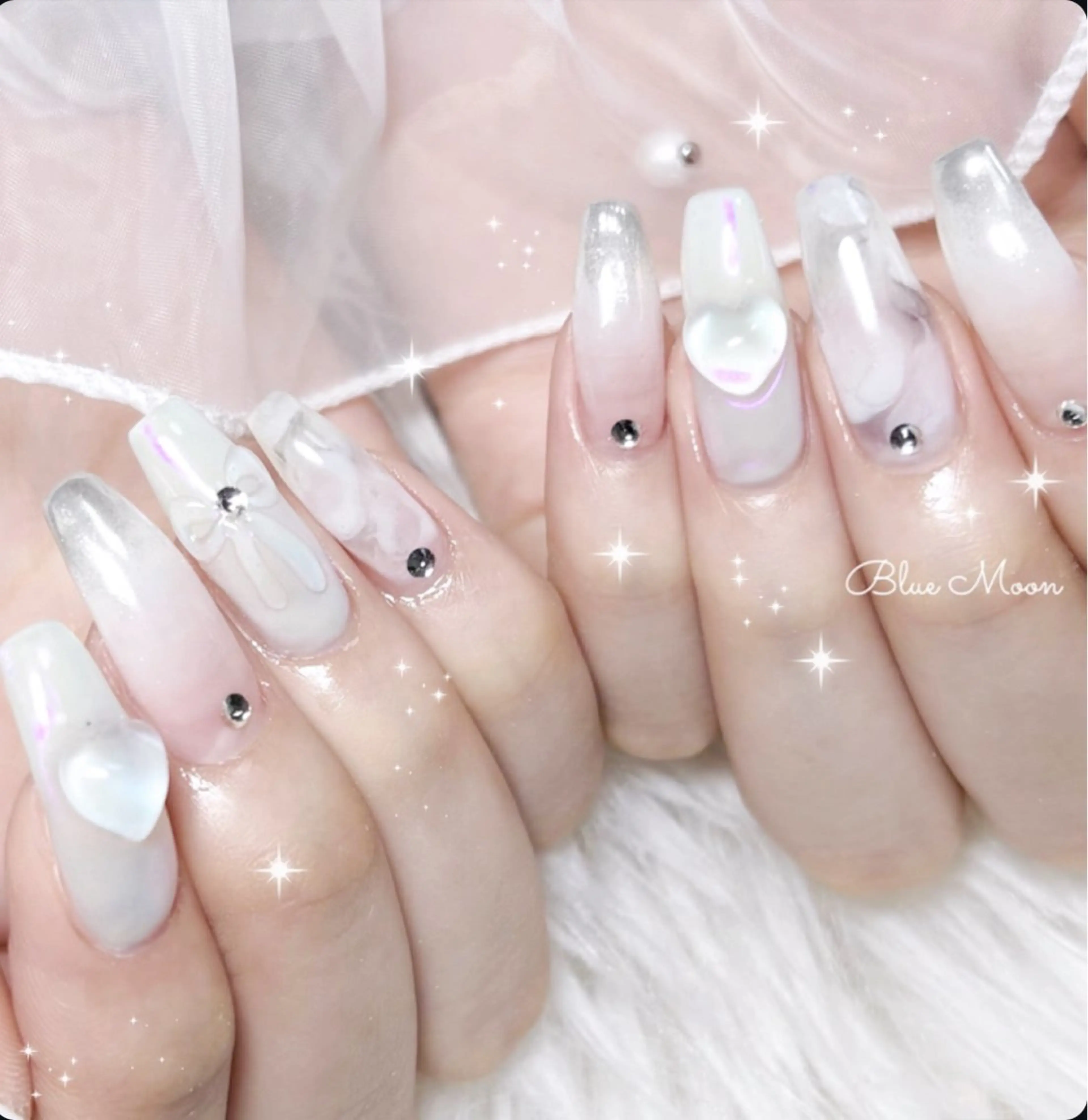 ネイル アートネイル ハート ミラーネイル リボン ストーンネイル ハンドネイル フットネイル nail salon Blue Moonのネイルデザイン