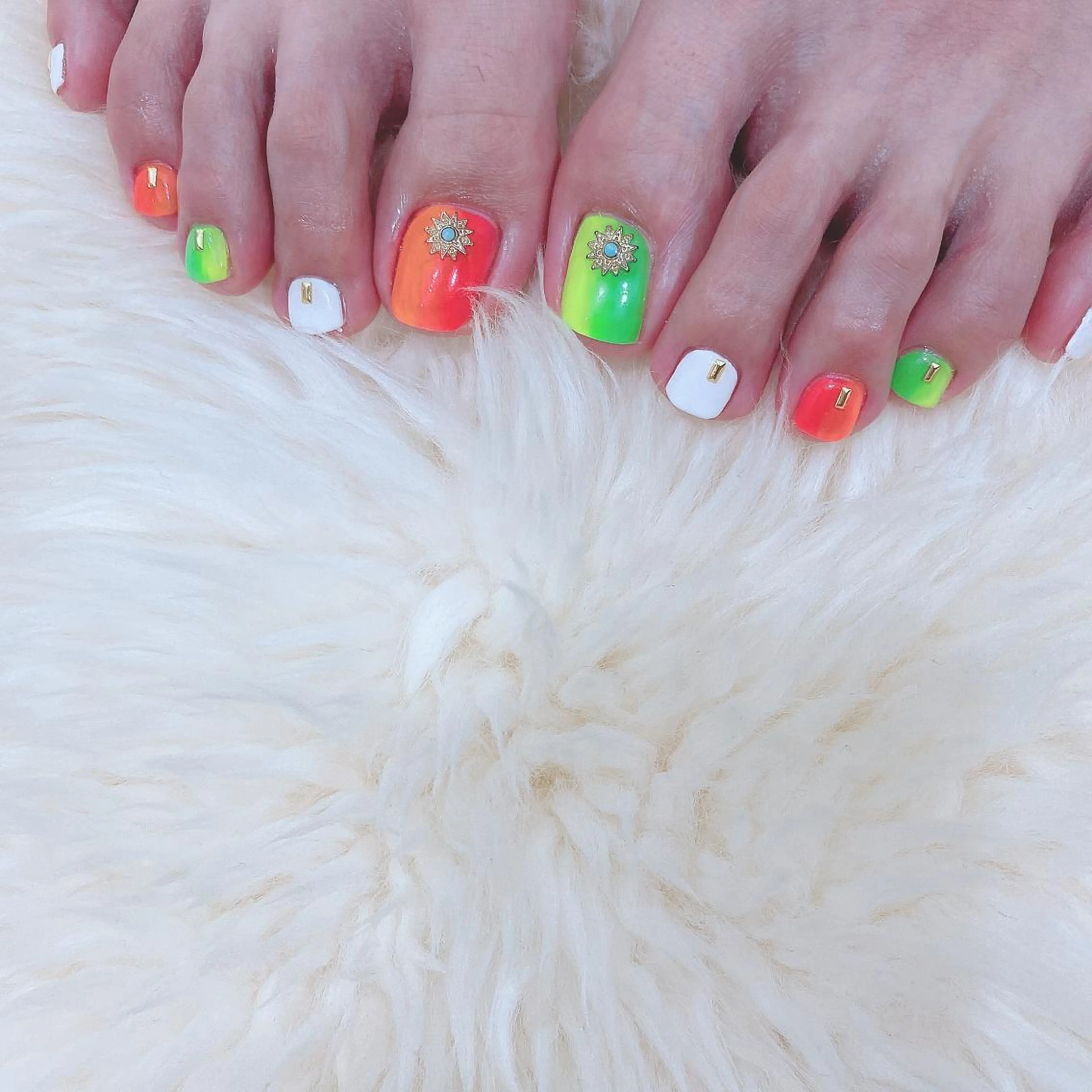 ネイル フットネイル SOL NAILのネイルデザイン