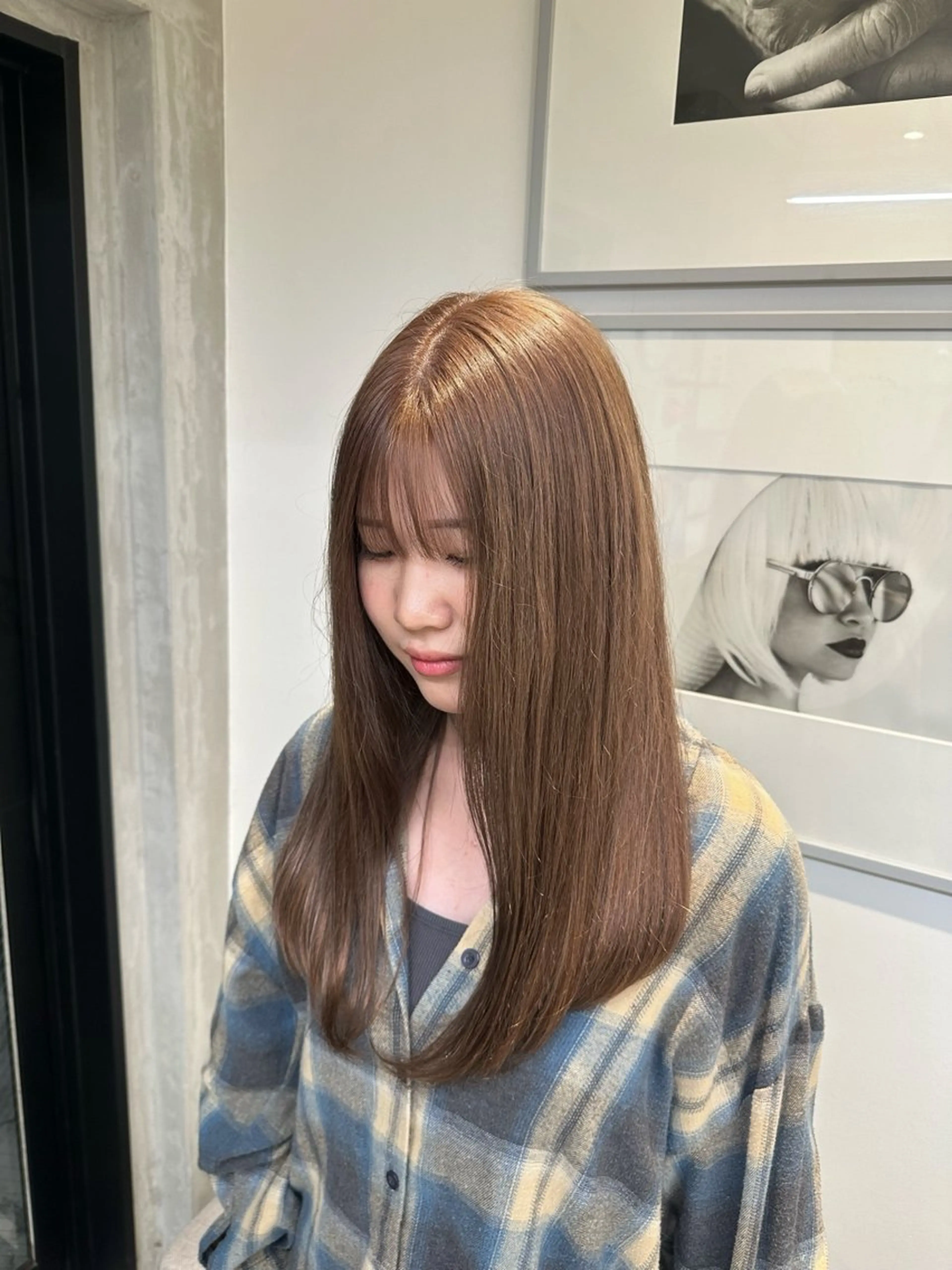 ロング ハイライト 短めショートカット カットモデルのヘアスタイル