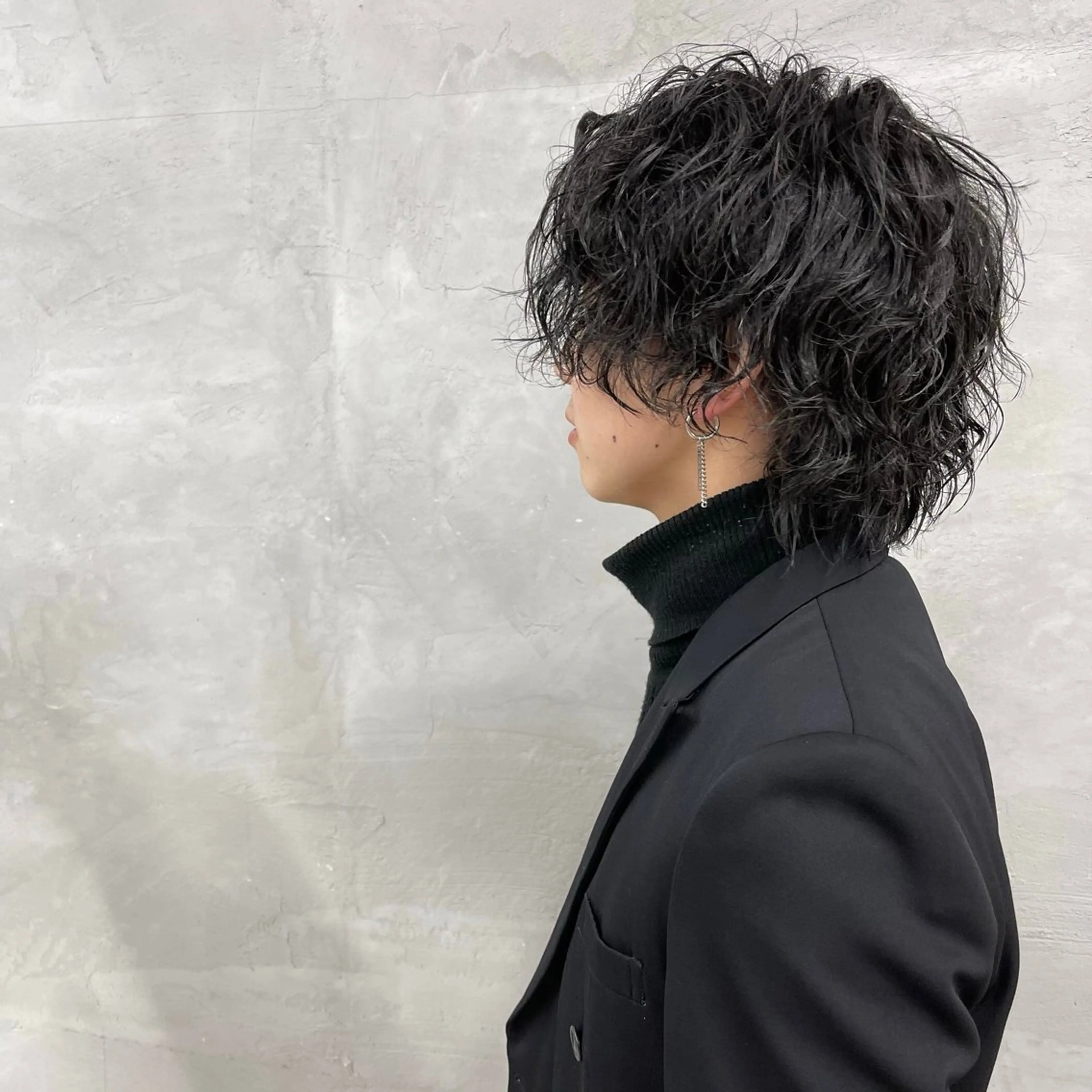 ショート パーマ メンズ センターパート メンズパーマ メンズウルフカット ウルフカット カット パーマ トリートメント 田畑 智規のヘアスタイル