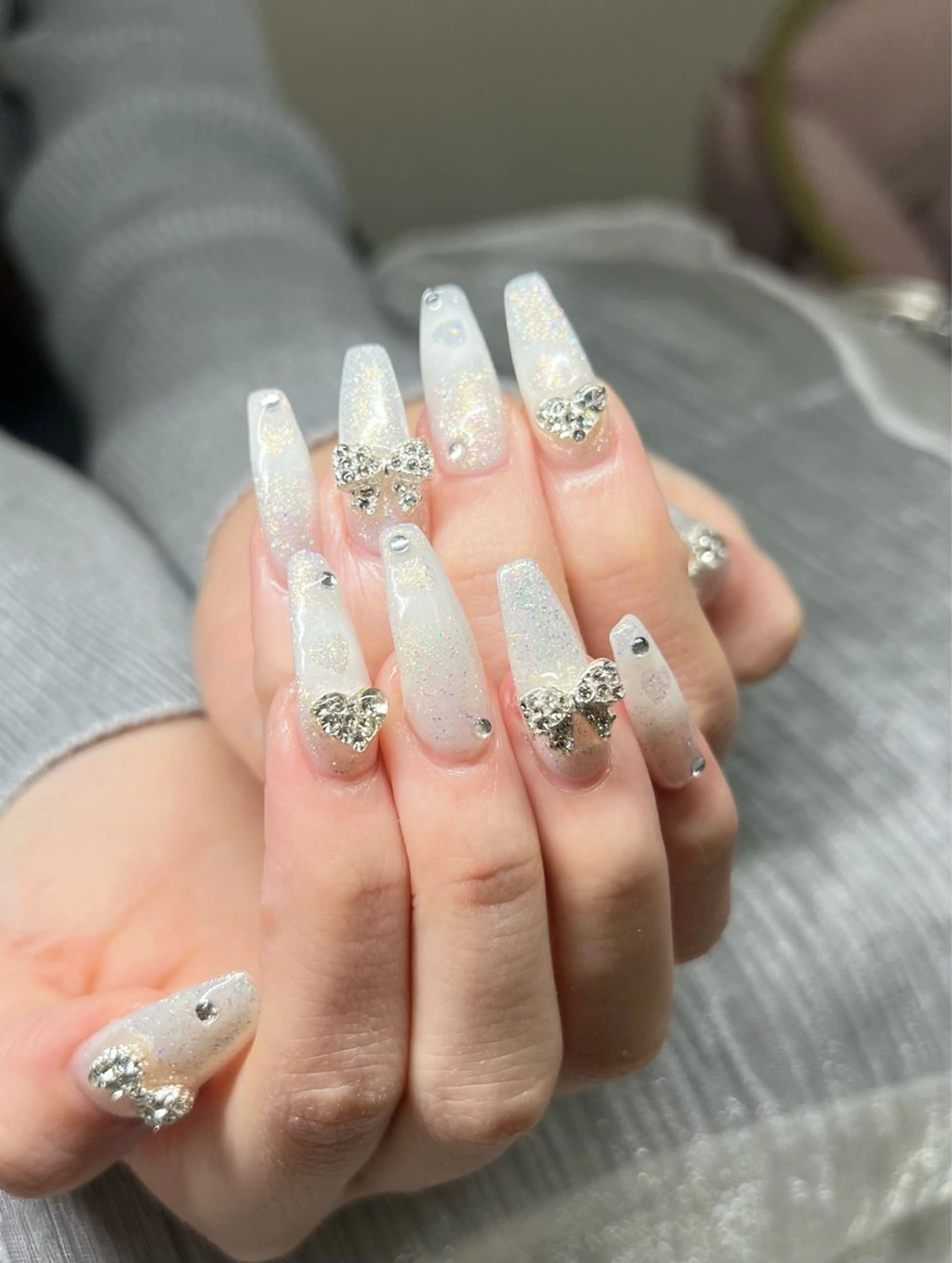 ネイル オーロラネイル チークネイル 長さ出し フットネイル フレンチネイル Lee Nails チップ長さだし専門店のネイルデザイン