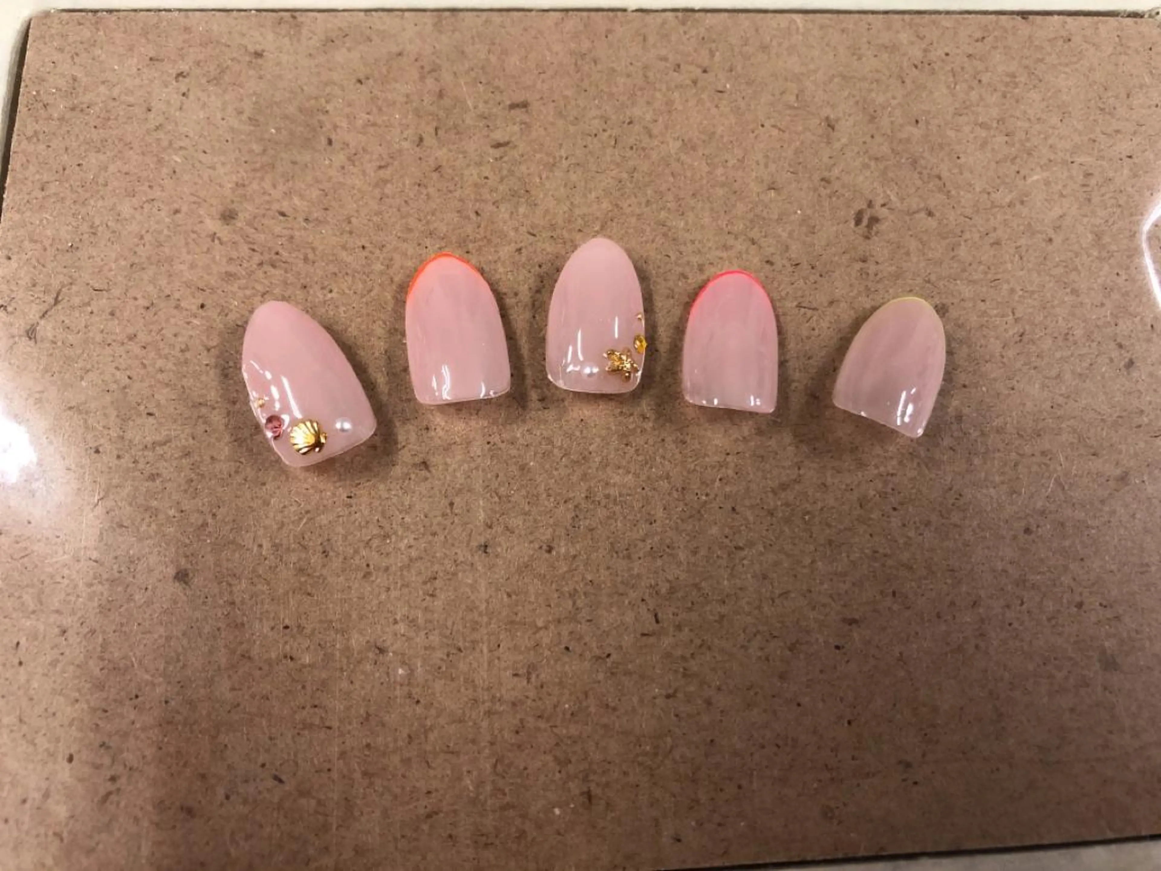 ネイル Dynamoon所属・吉田 芹菜のネイルデザイン