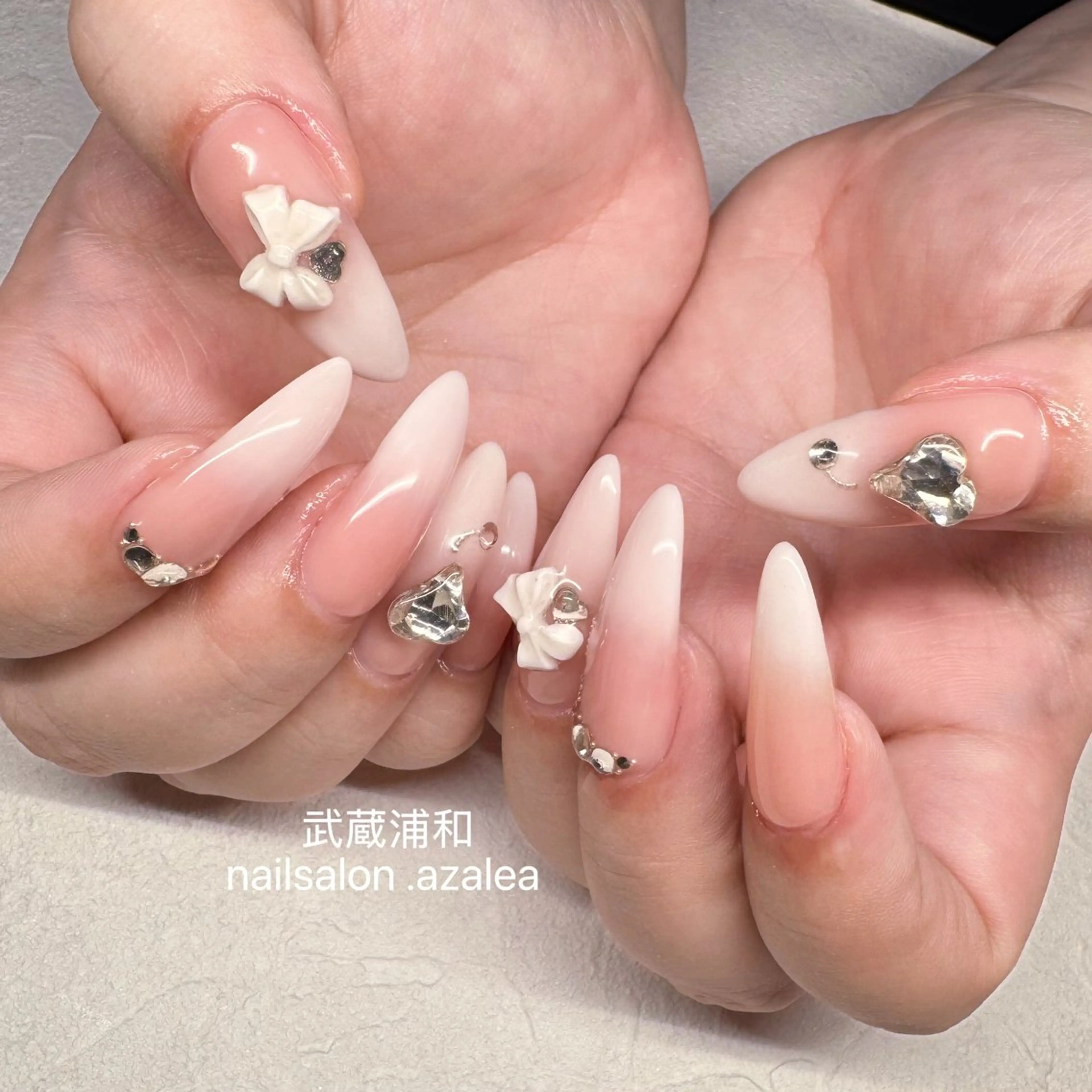 ネイル ハンドネイル R inのネイルデザイン