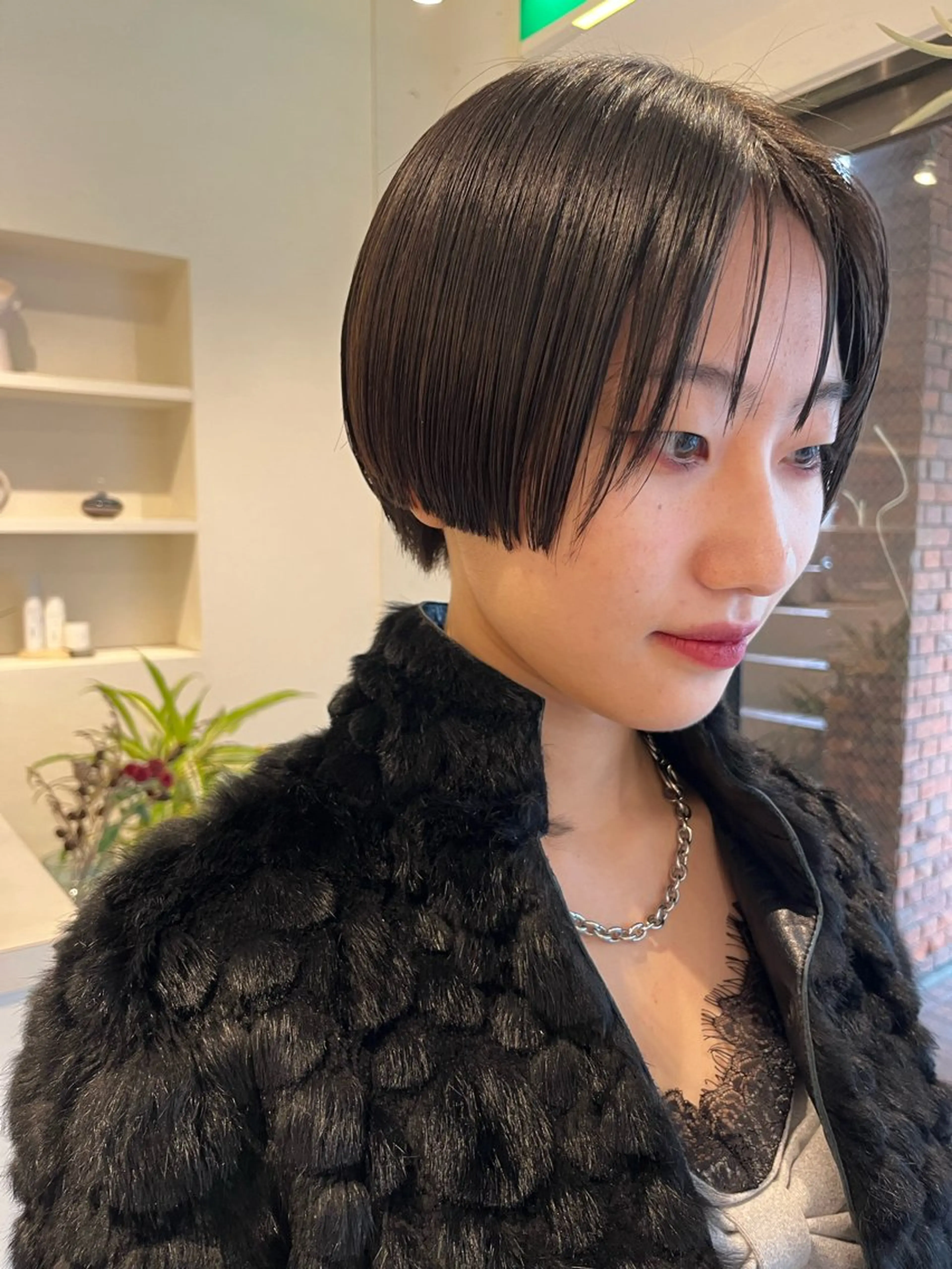 【1月限定】9:00~ショートカットモデル　3stepトリートメント付きの写真