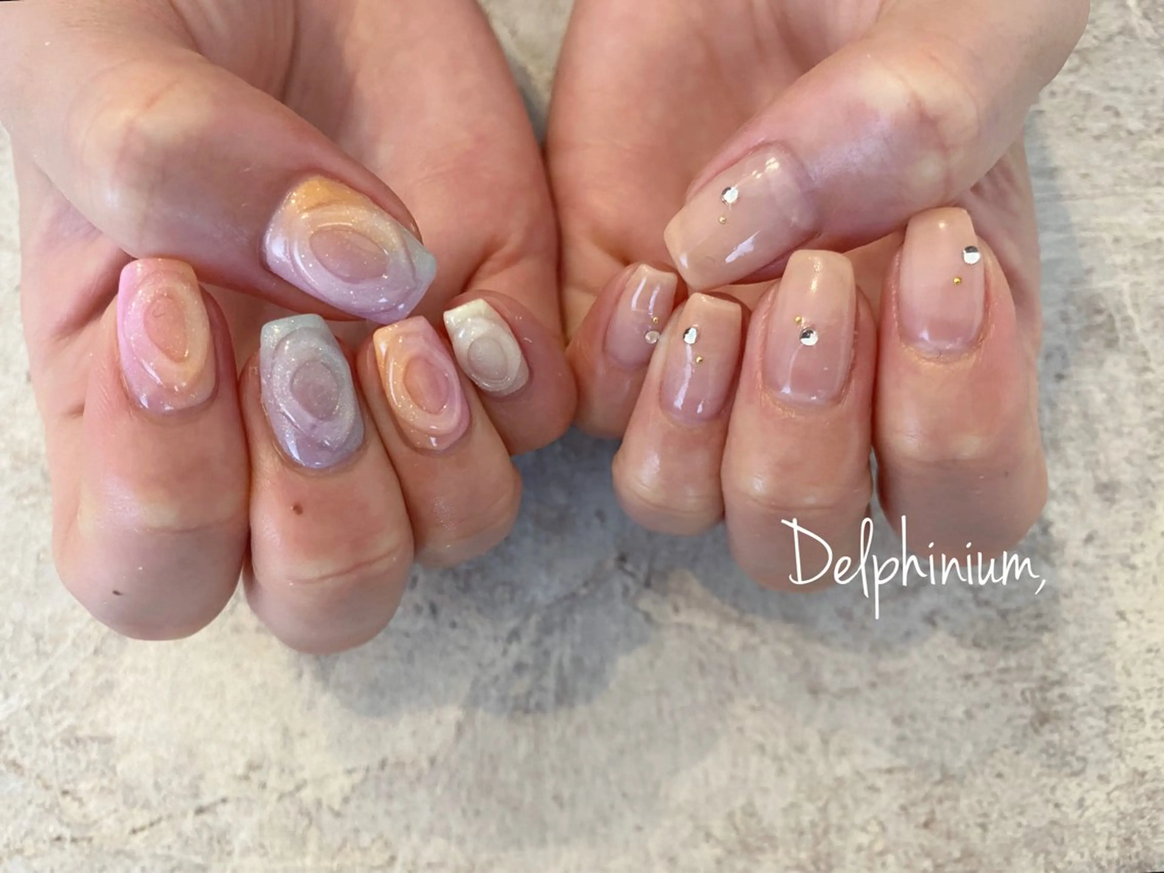 ネイル ハンドネイル 岡本 友恵のネイルデザイン