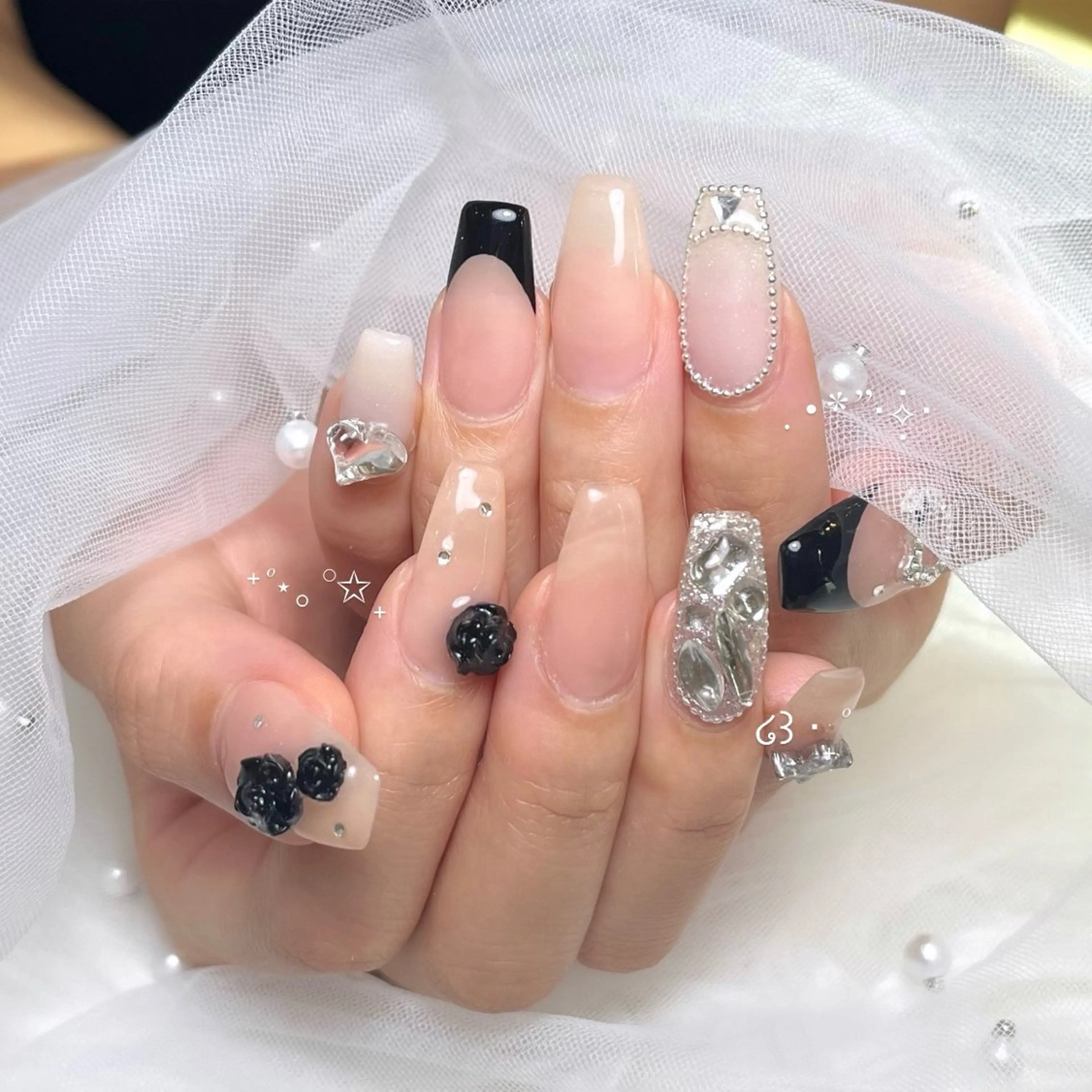 ネイル ハンドネイル Blanche mimi.u_aのネイルデザイン