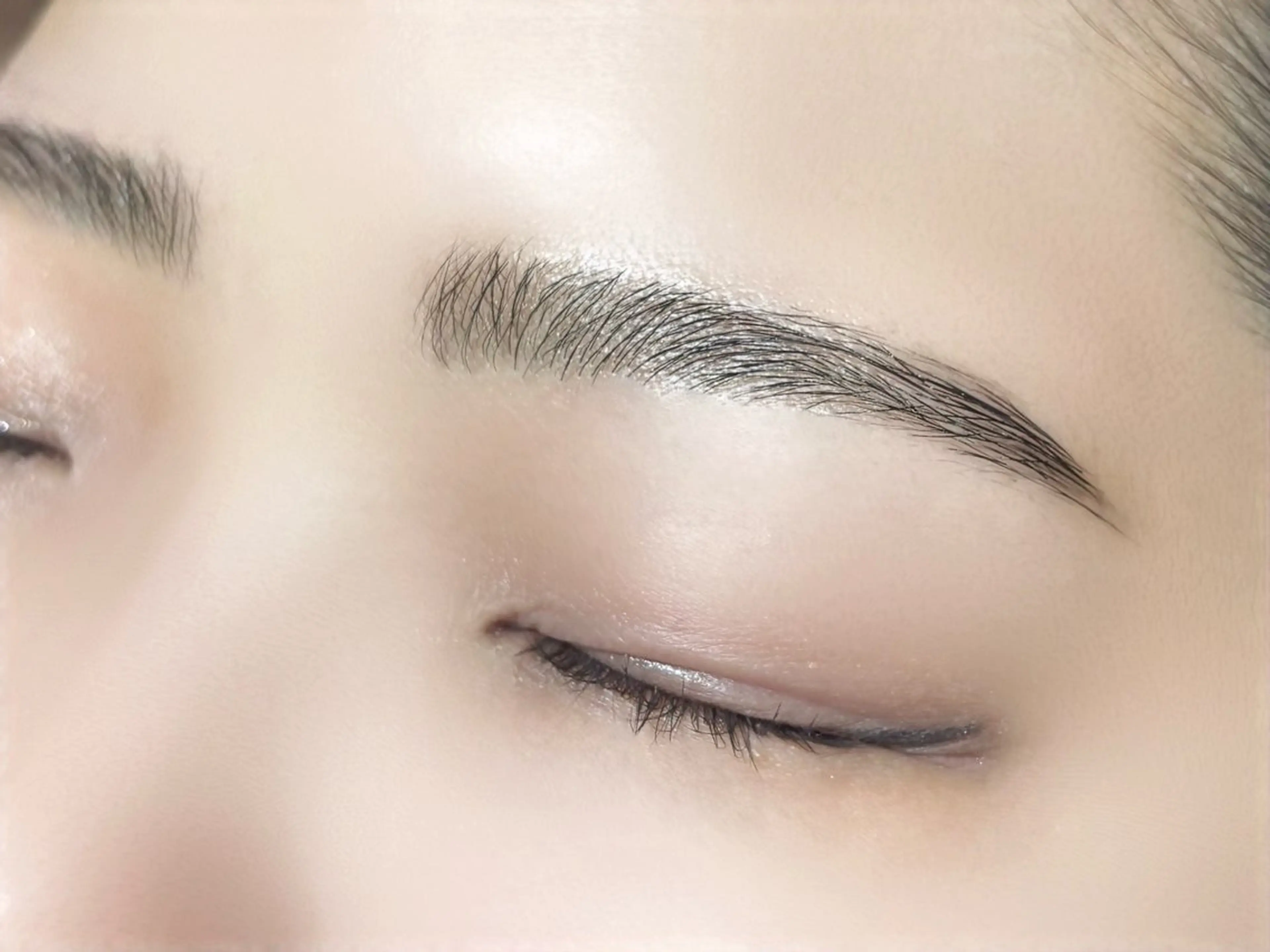 ⭐️ハリウッドブロウリフト(眉ワックス込)の写真