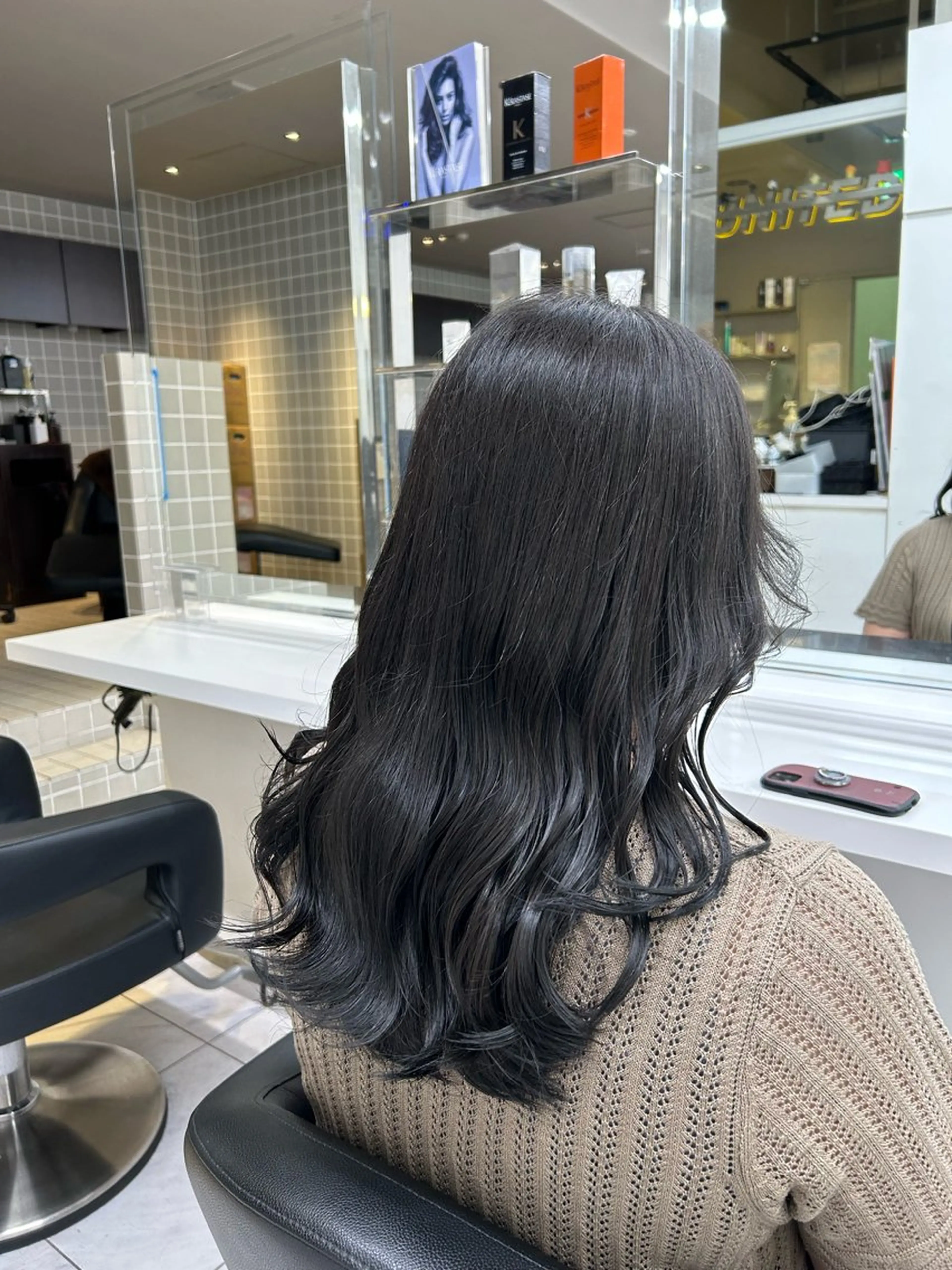 ミディアム カラー パーマ ヘアアレンジ メンズ キッズ 🦋韓国レイヤー｜ 透明感グレージュ🦋のヘアスタイル