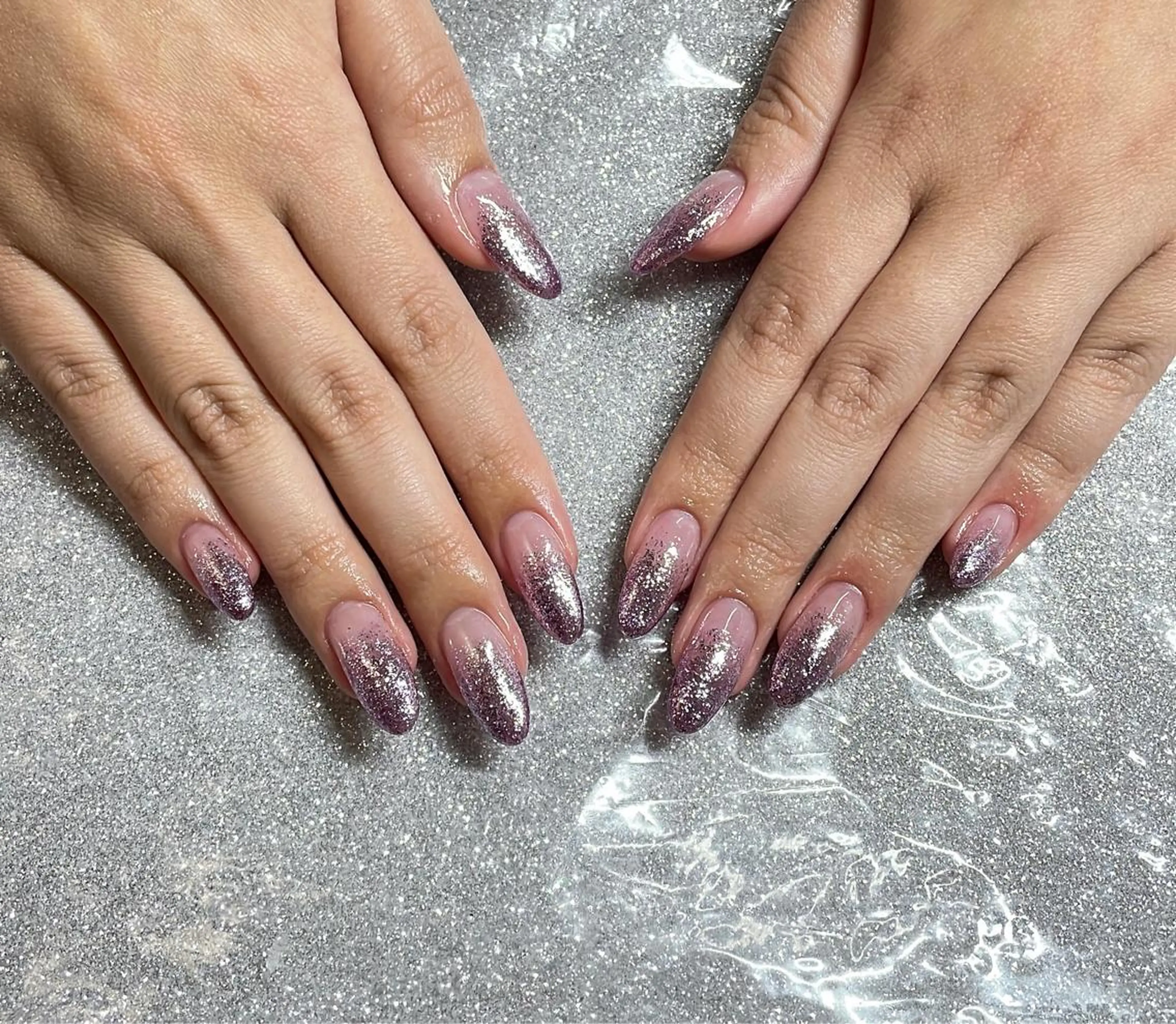 ネイル VIERU 🌈🎀💖のネイルデザイン