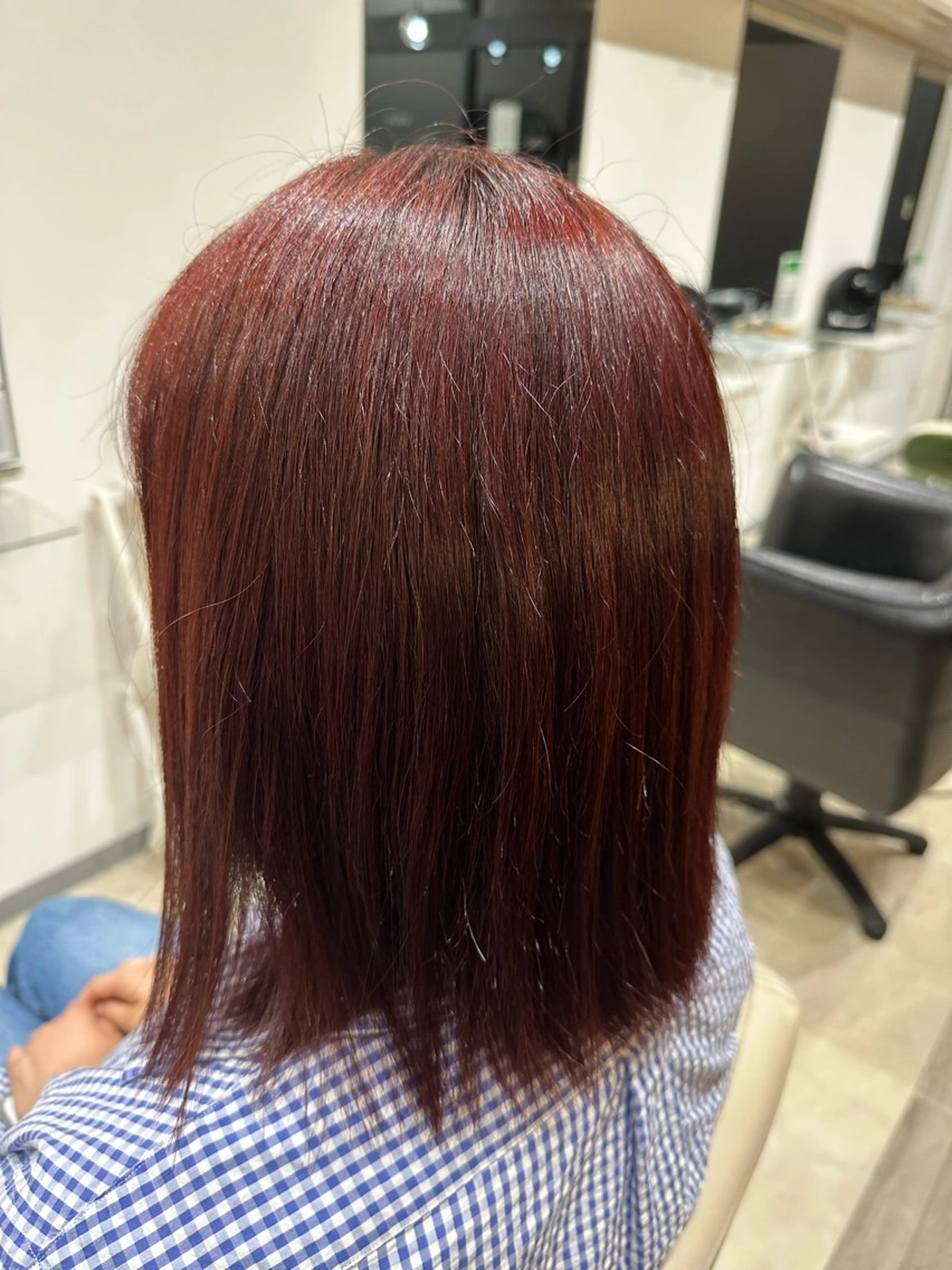 ミディアム ヘアカラー 飯泉 春乃のヘアスタイル