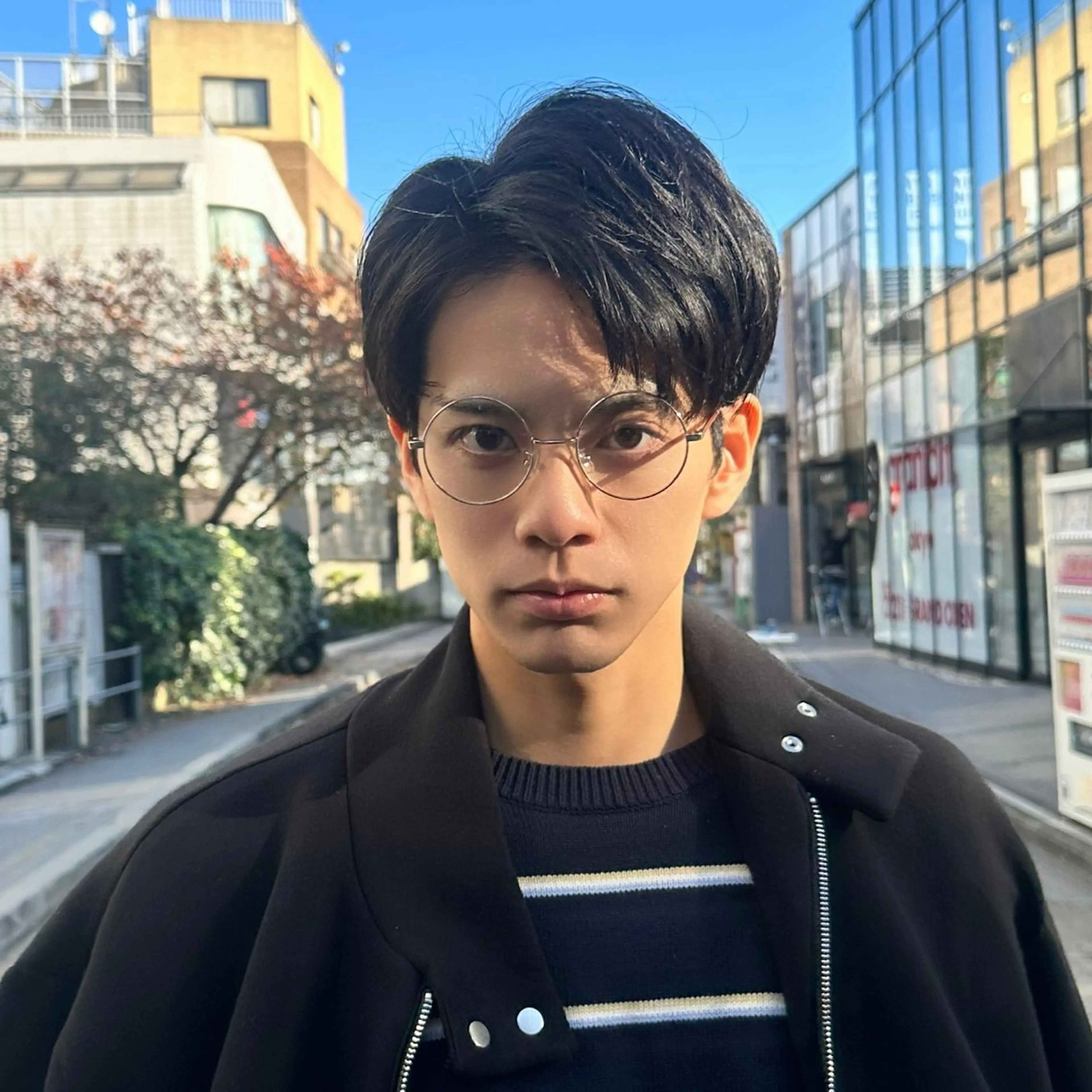 ショート カラー パーマ メンズ カルマパーマ メンズパーマ スペインカール ツイストスパイラルパーマ 刈り上げ 朝楽メンズパーマ 🥇メンズカット吉田のヘアスタイル
