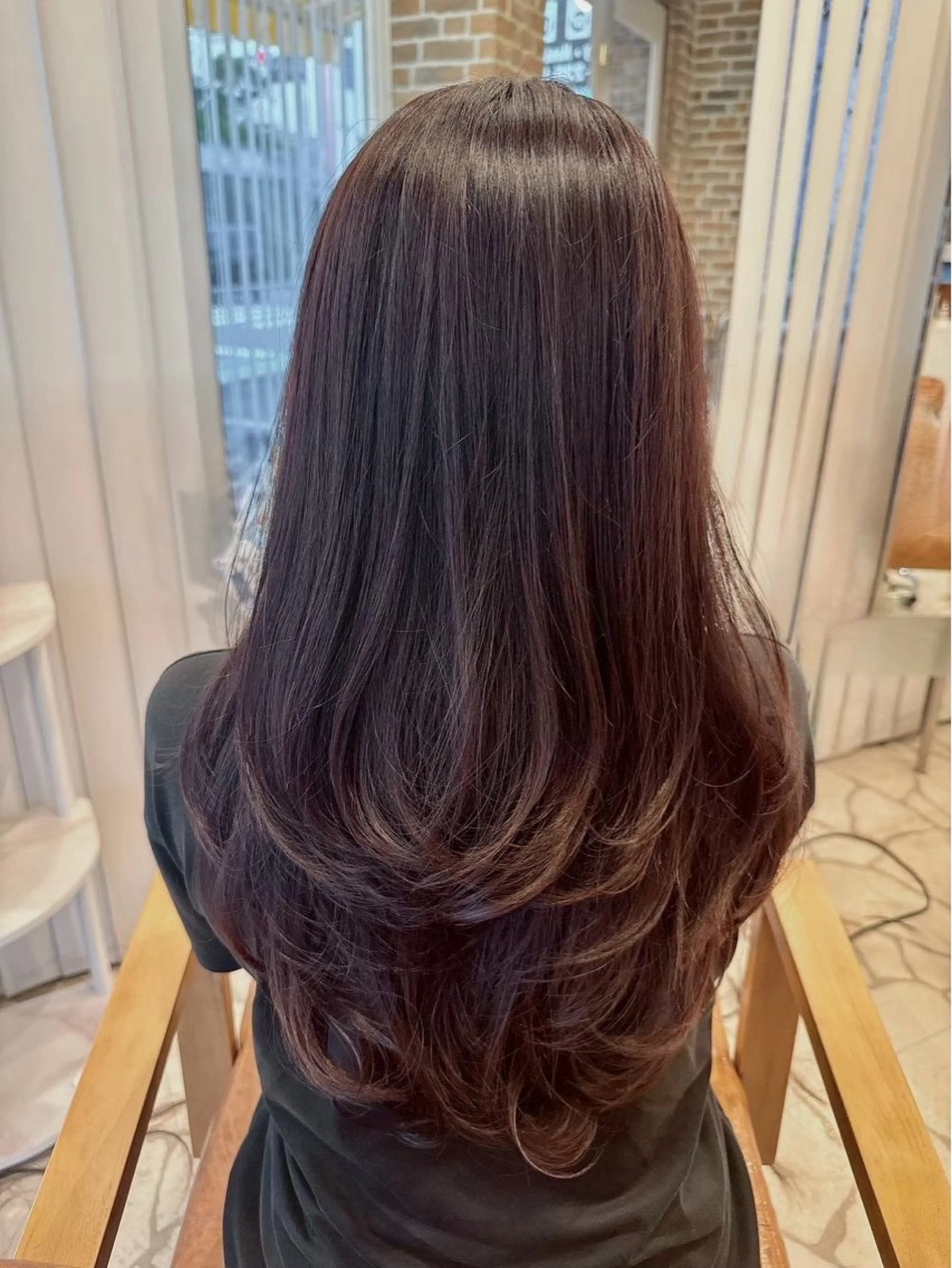 カラー 久保 すみれこのヘアスタイル