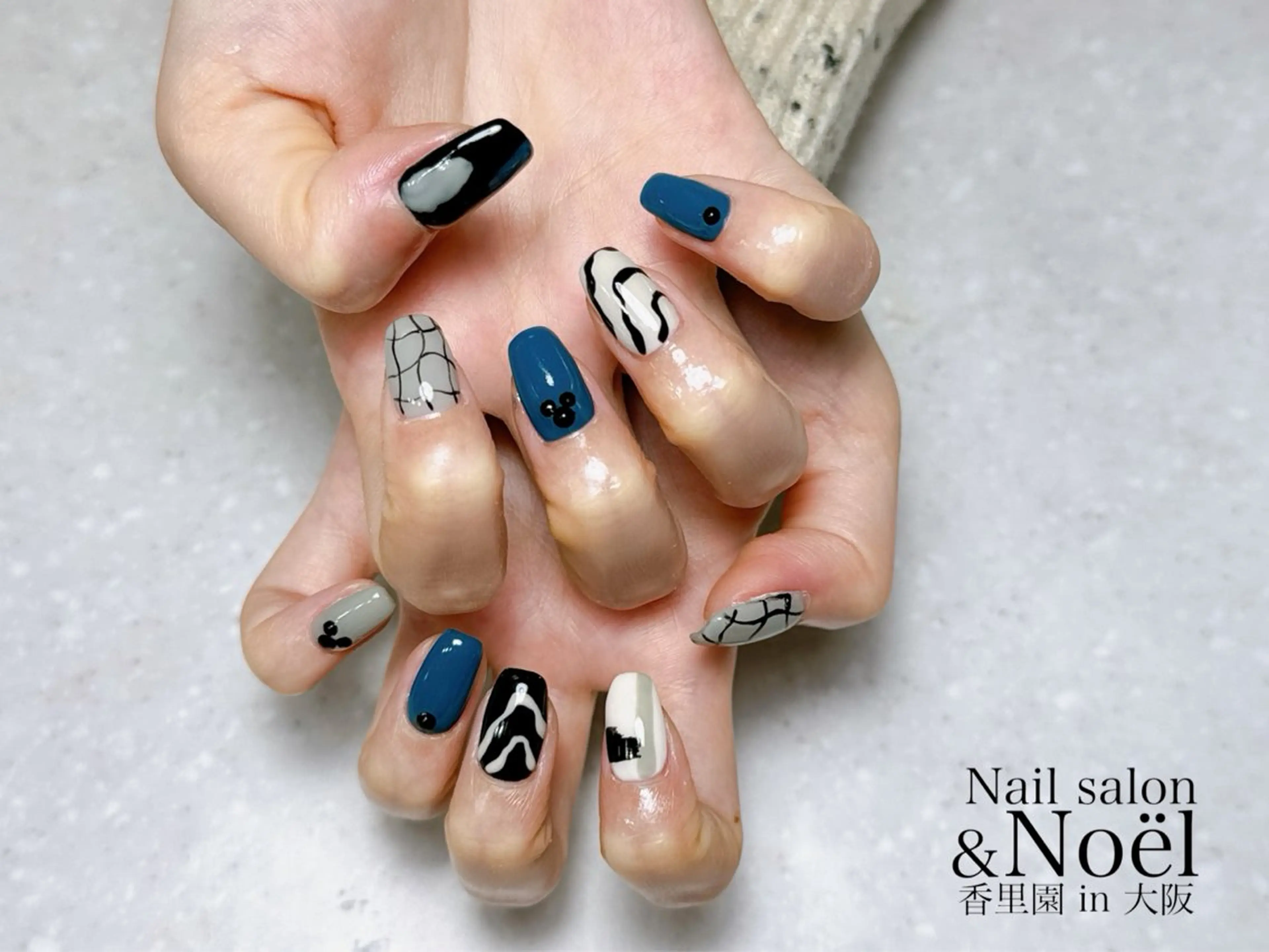 ネイル 成人式 ネイビー ニュアンスネイル ハンドネイル Nailsalon Noël所属・Nailsalon &Noelのネイルデザイン