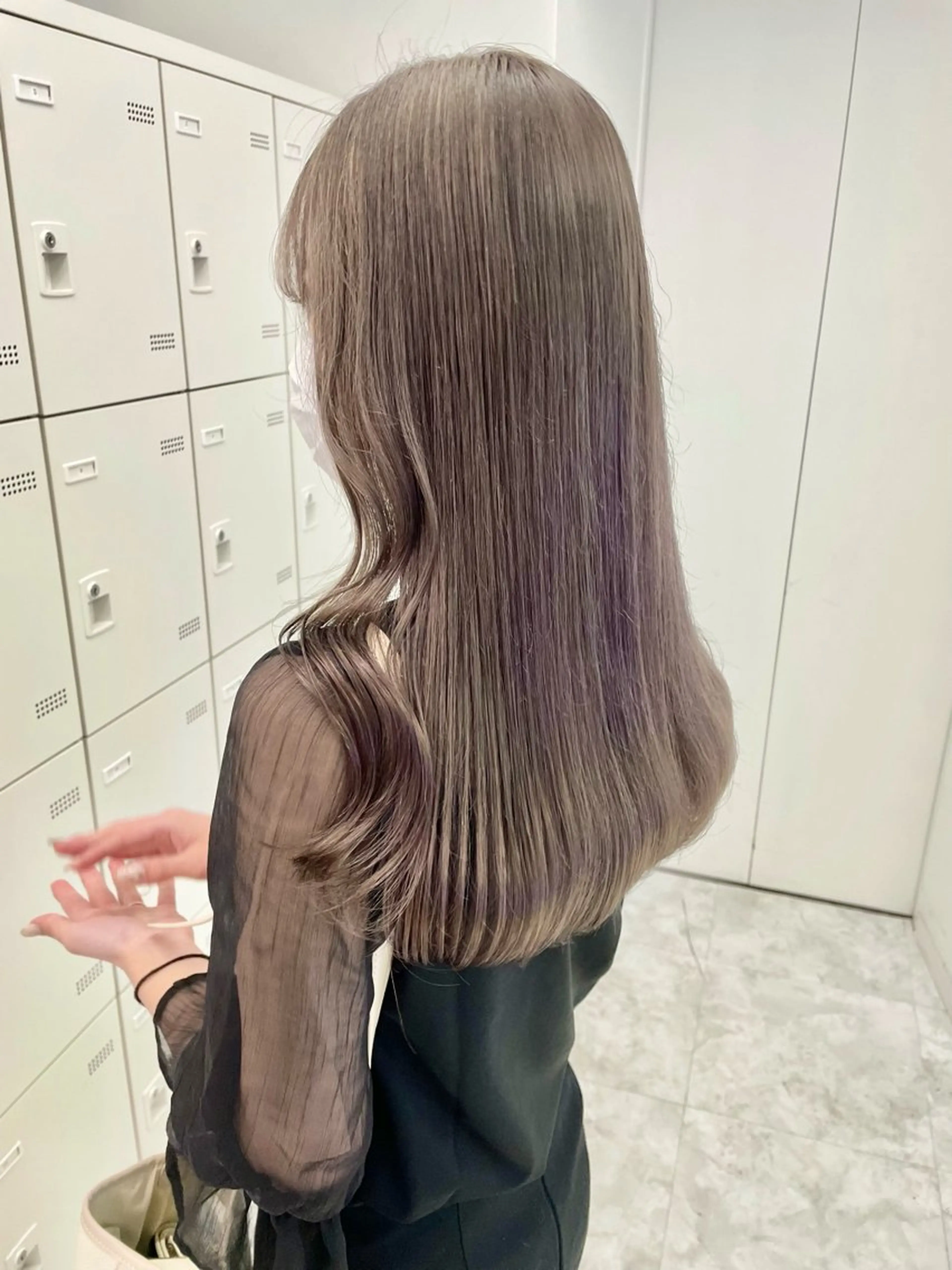 ロング 🖤メンズハイトーン /カットRisa🖤のヘアスタイル