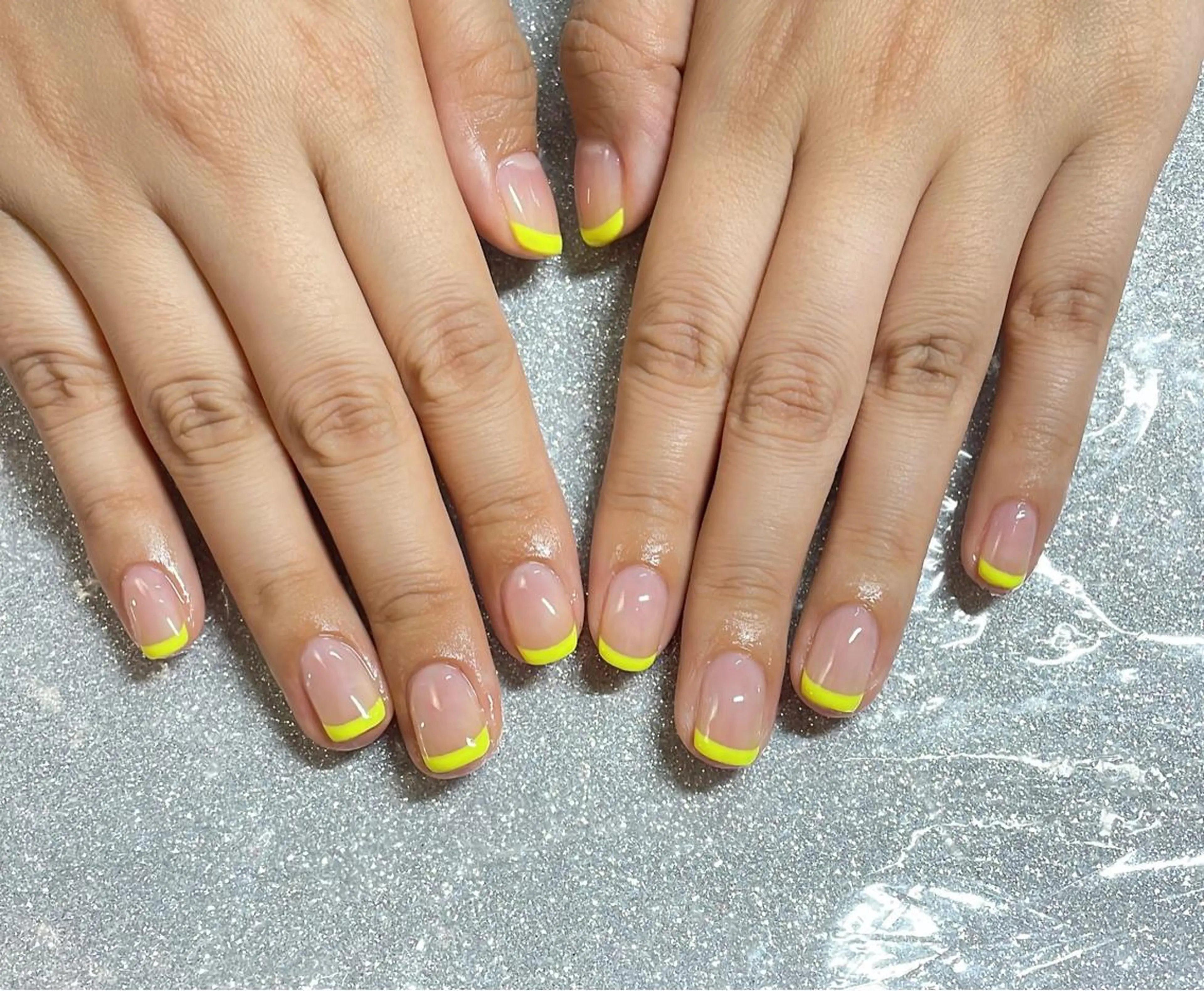 ネイル ハンドネイル VIERU 🌈🎀💖のネイルデザイン