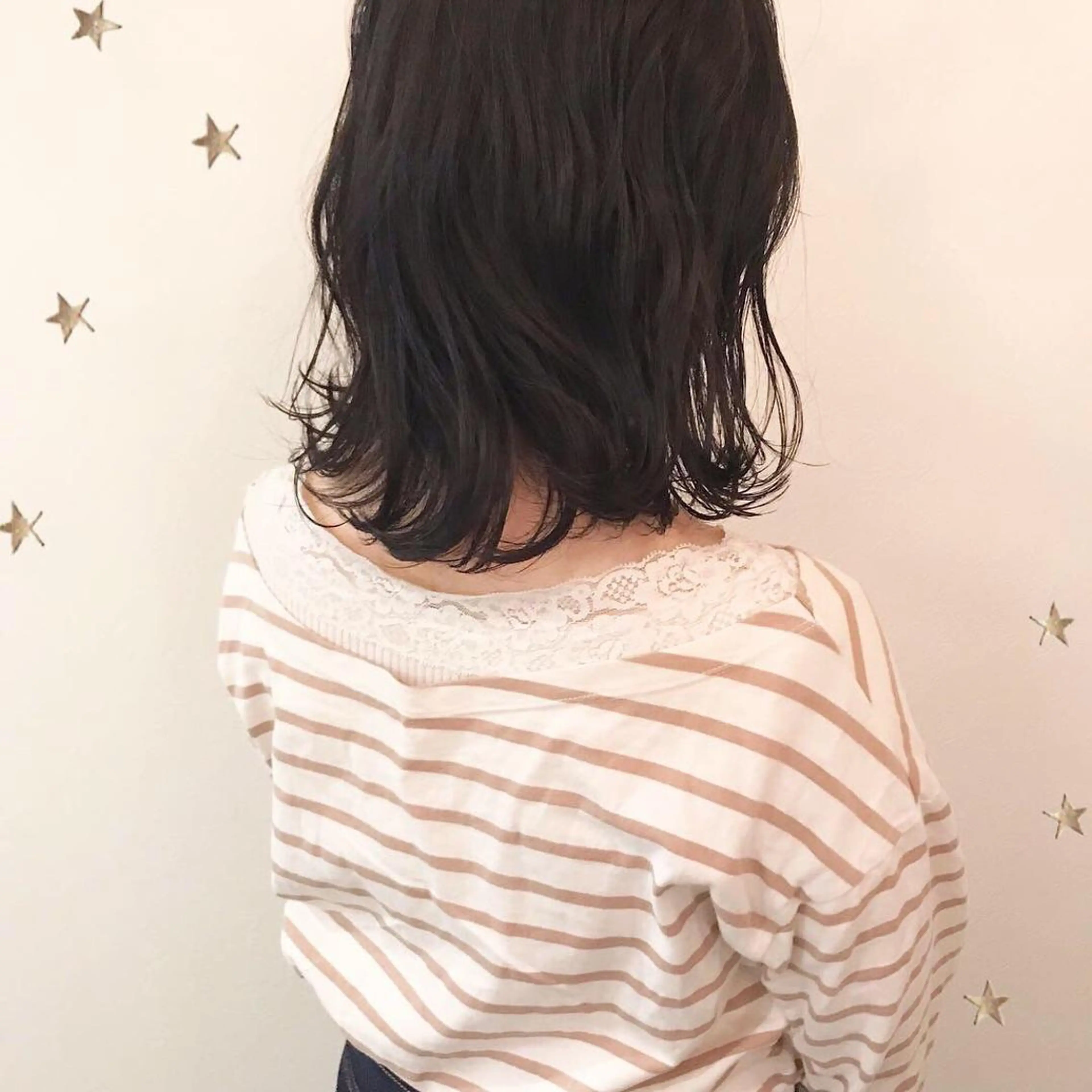 ミディアム カラー 市川 千夏のヘアスタイル