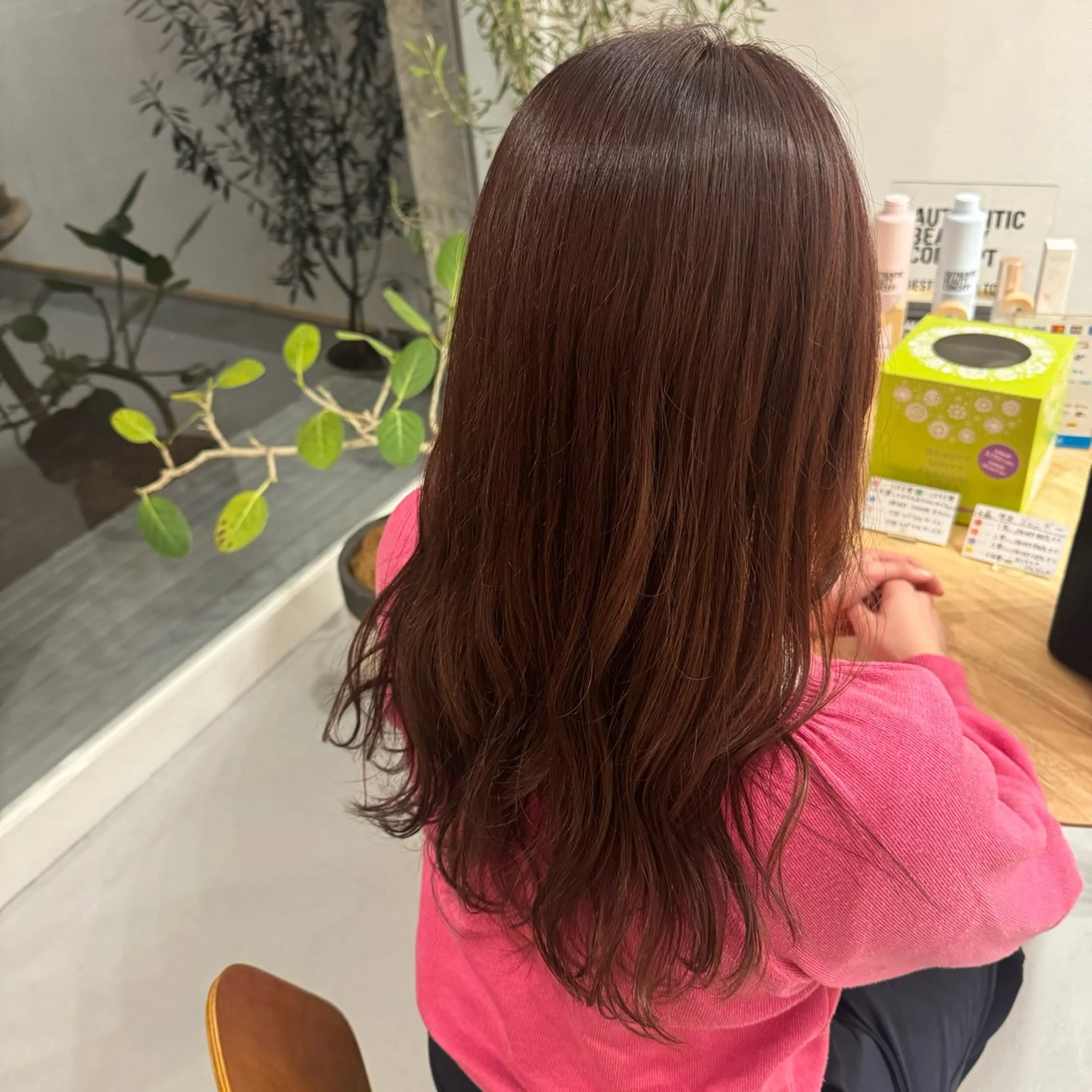 ミディアム カラー c＆ ちはるのヘアスタイル