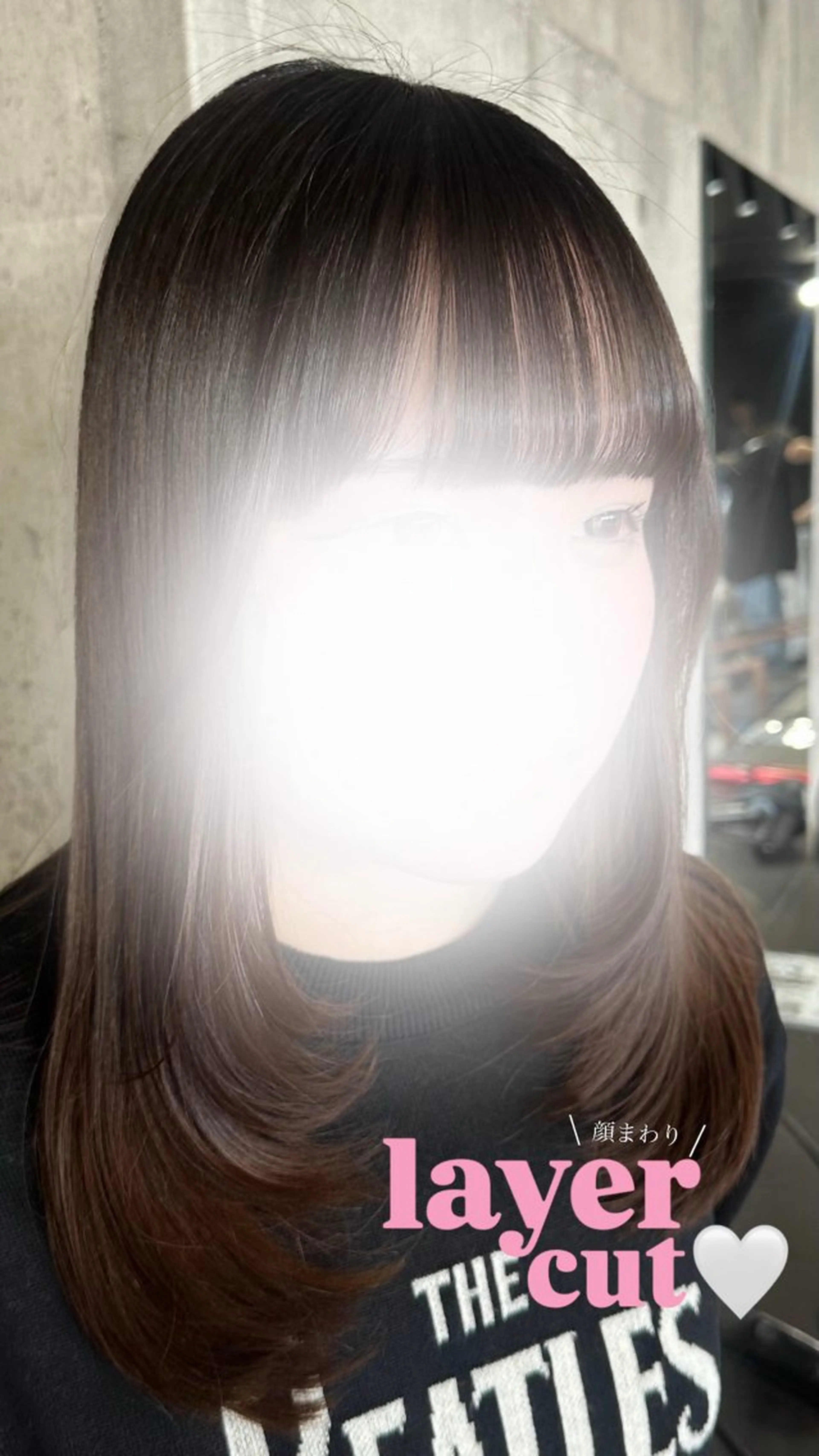 ミディアム カット amy .のヘアスタイル