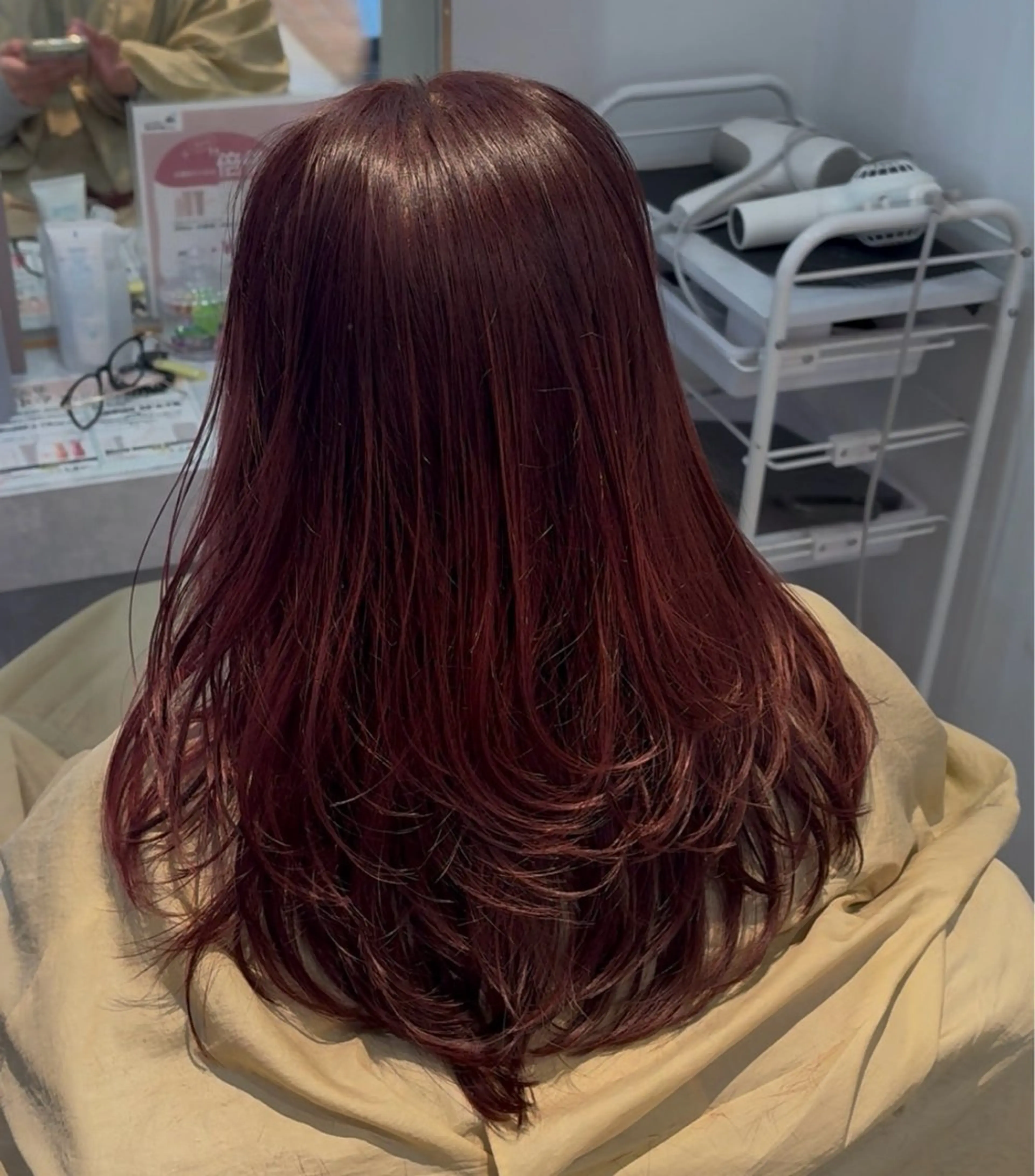 ロング カラー レッドカラー レイヤーカット カット ヘアカラー ハイトーン、カラー 特化⟡.·すわ☁️のヘアスタイル