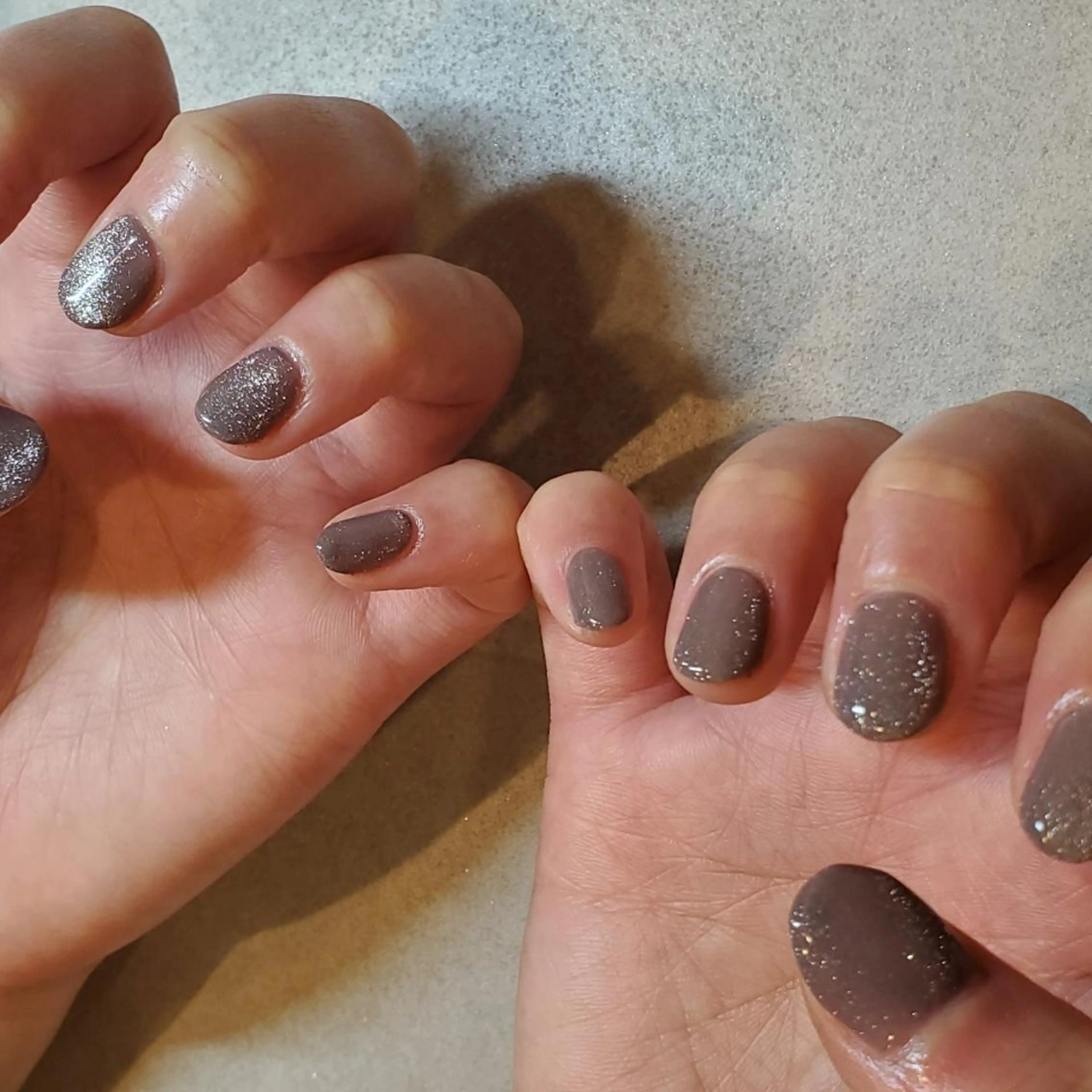 ネイル マグネットネイル MOM 原宿店所属・MoM マムネイル原宿のネイルデザイン