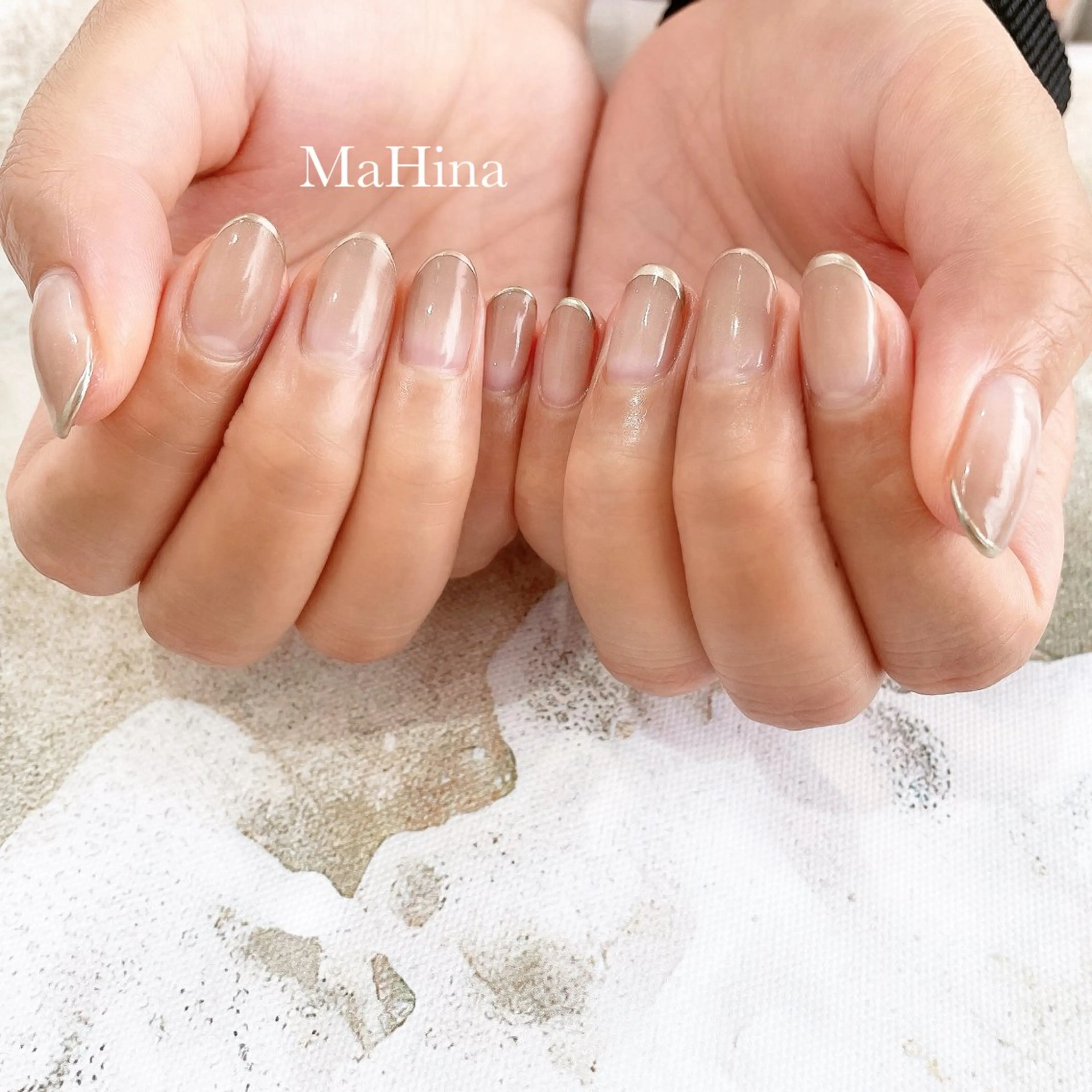 ネイル ゴールド ハンドネイル MaHina🌙 salonのネイルデザイン