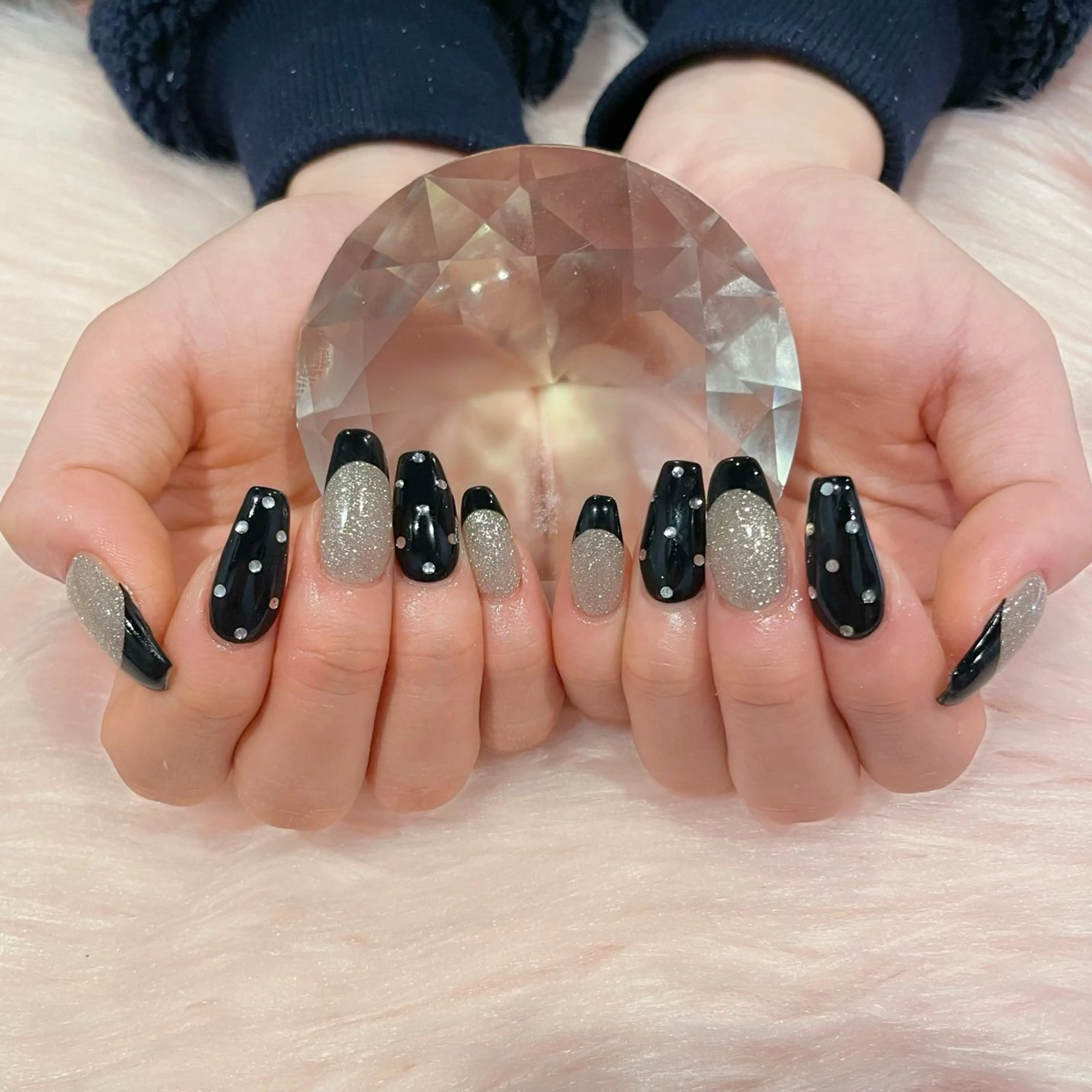 ネイル フラッシュネイル フレンチネイル リスブラン 🎀Mika🎀のネイルデザイン