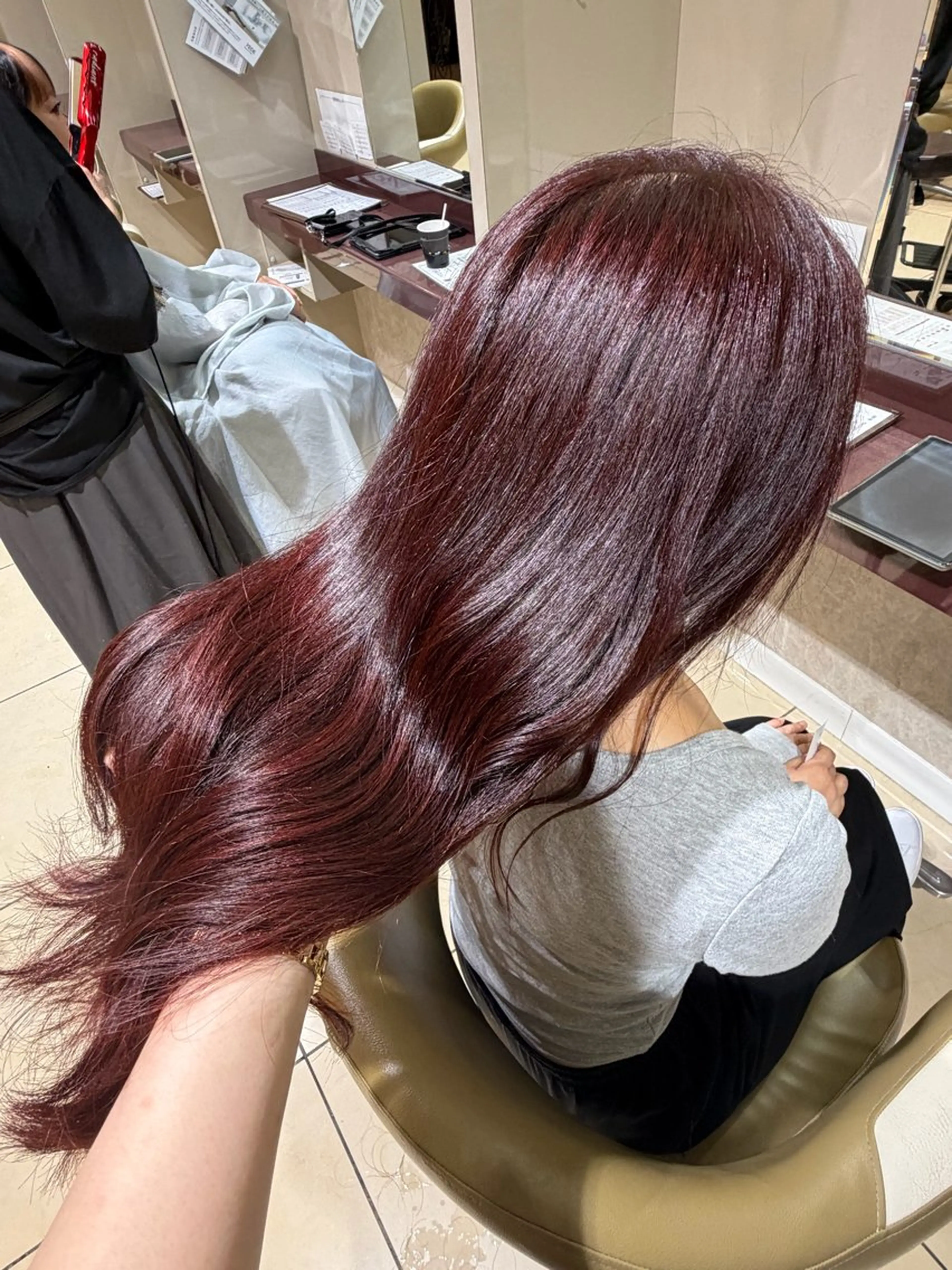 カラー ヘアカラー 川本 桃華のヘアスタイル