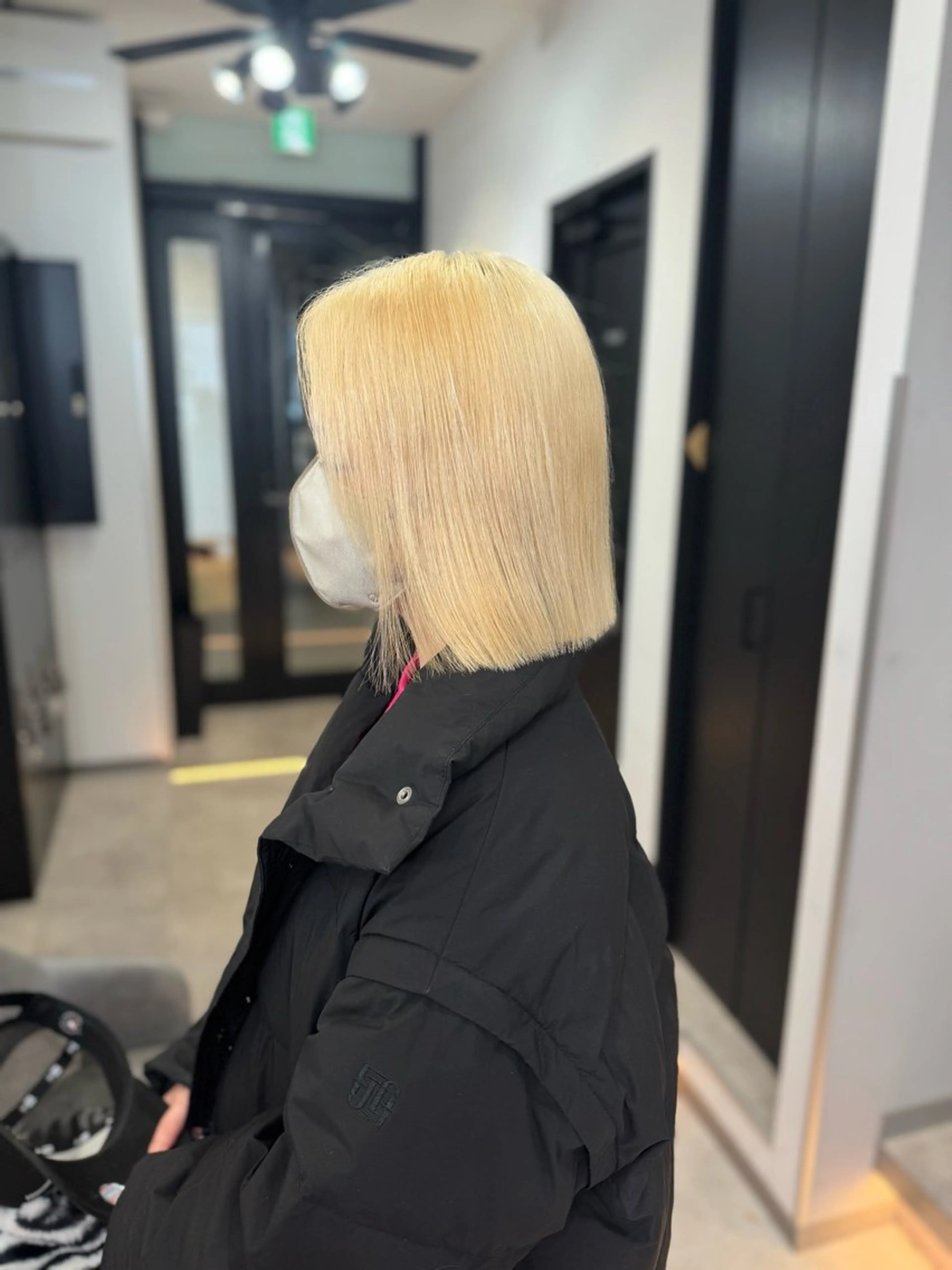 ショート カラー ブロンド ヘアカラー ギャルの女神/ Shionのヘアスタイル