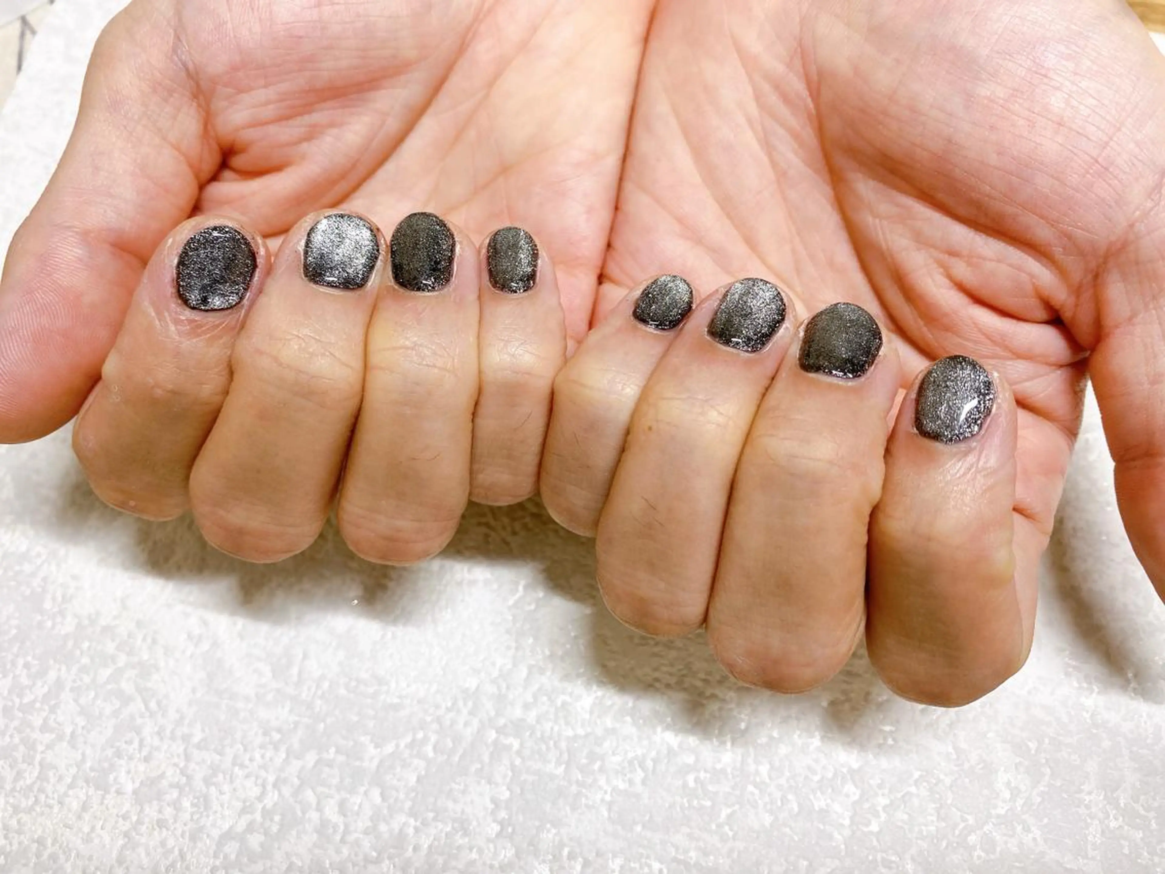 ネイル オーロラネイル フラワーネイル フットネイル フレンチネイル ジェルネイル mogunail &blowのネイルデザイン