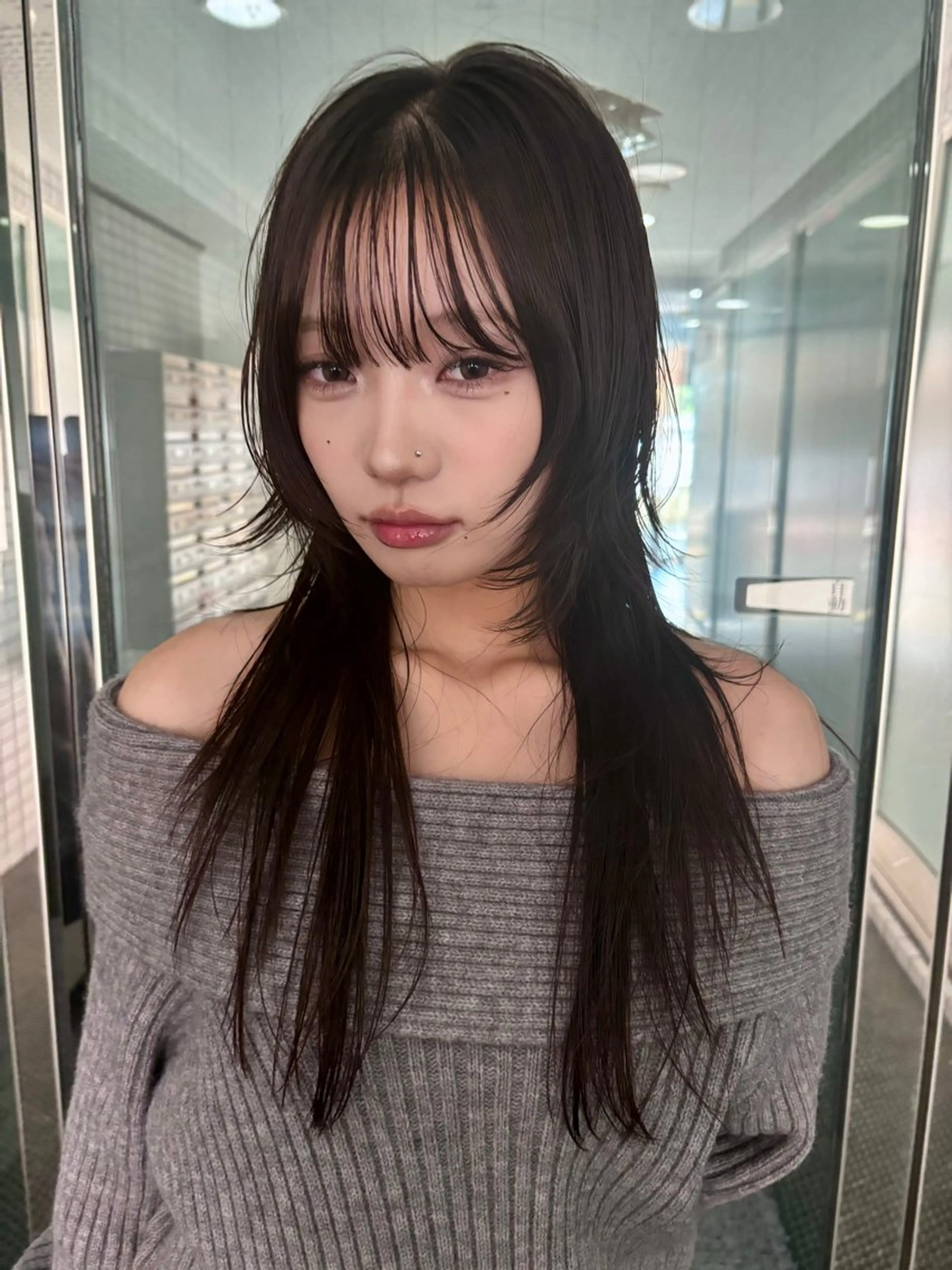 ロング ひなこ / 艶カラーのヘアスタイル