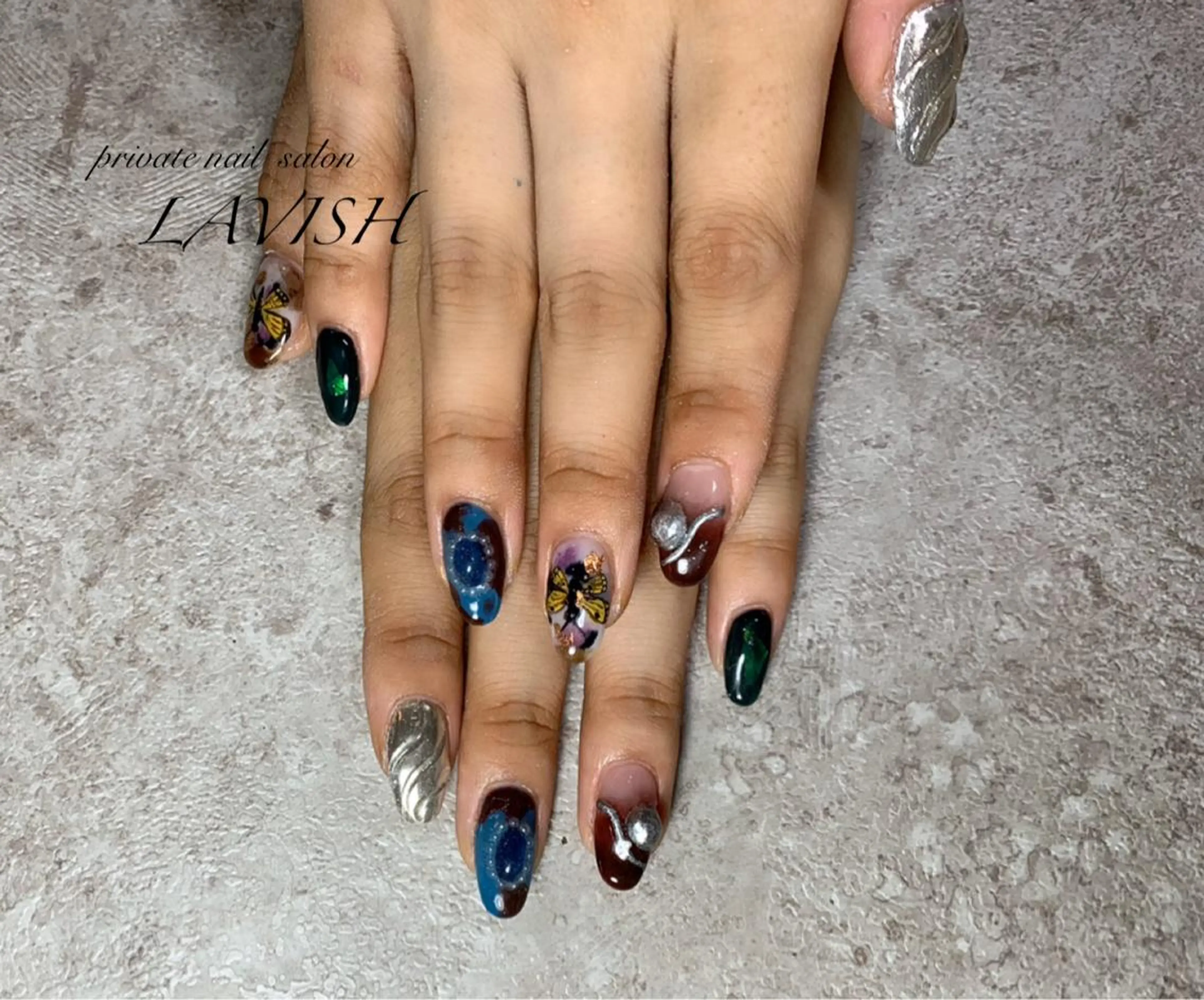 ネイル 氷ネイル・うるうるネイル 韓国ネイル ニュアンスネイル ワンカラーネイル 春ネイル LAVISH nail salonのヘアスタイル
