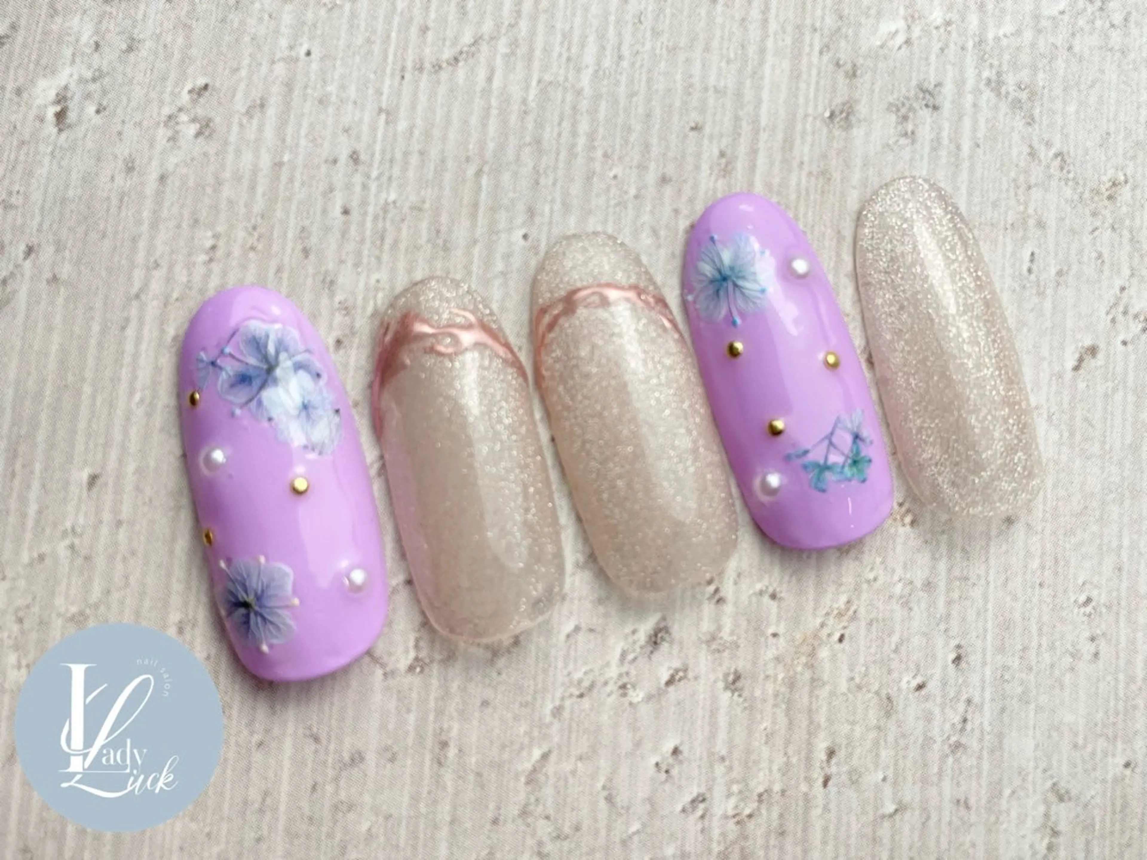 ネイル ハンドネイル LadyLuck Ayanoのネイルデザイン