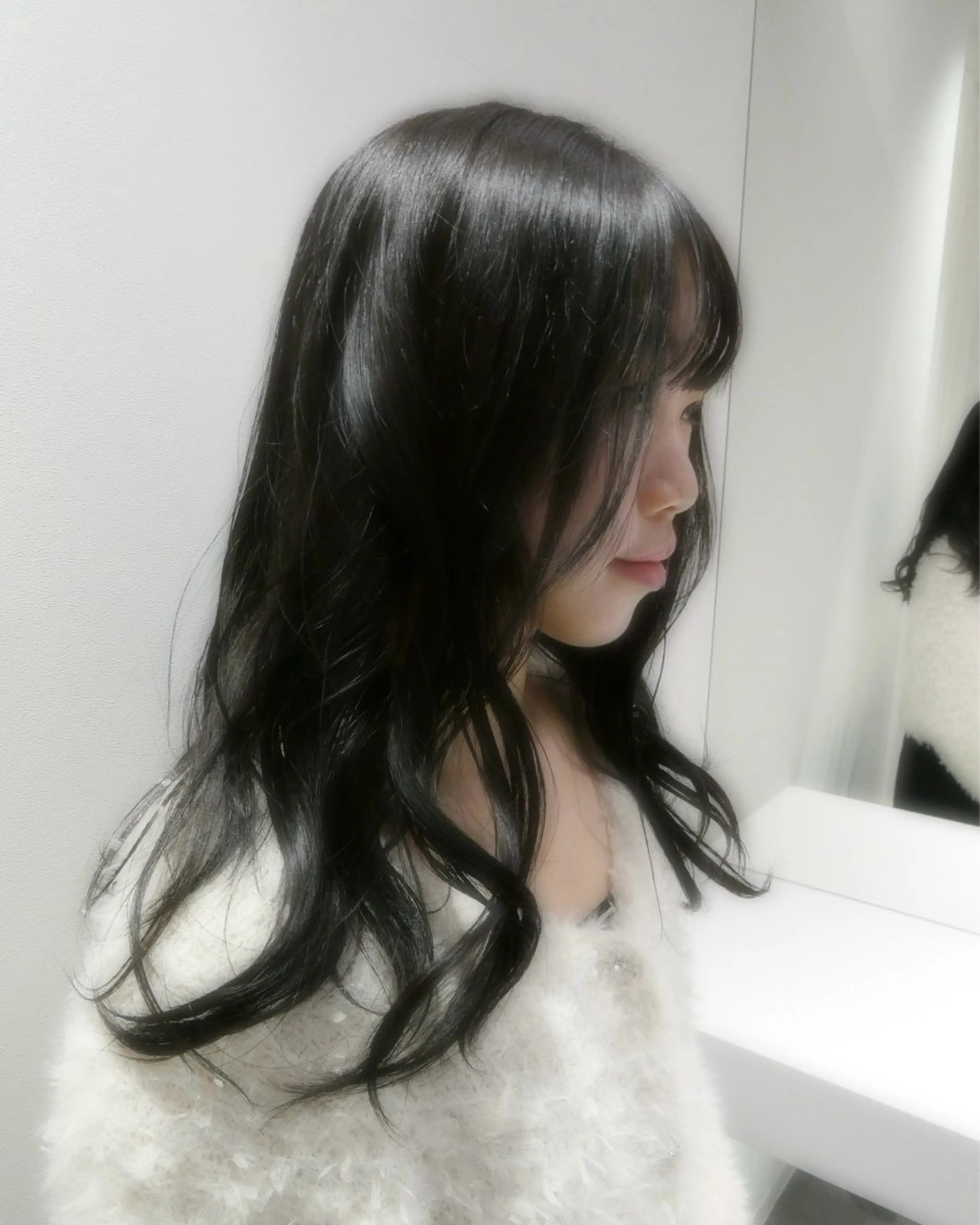 ロング カラー 佐野 えり奈のヘアスタイル