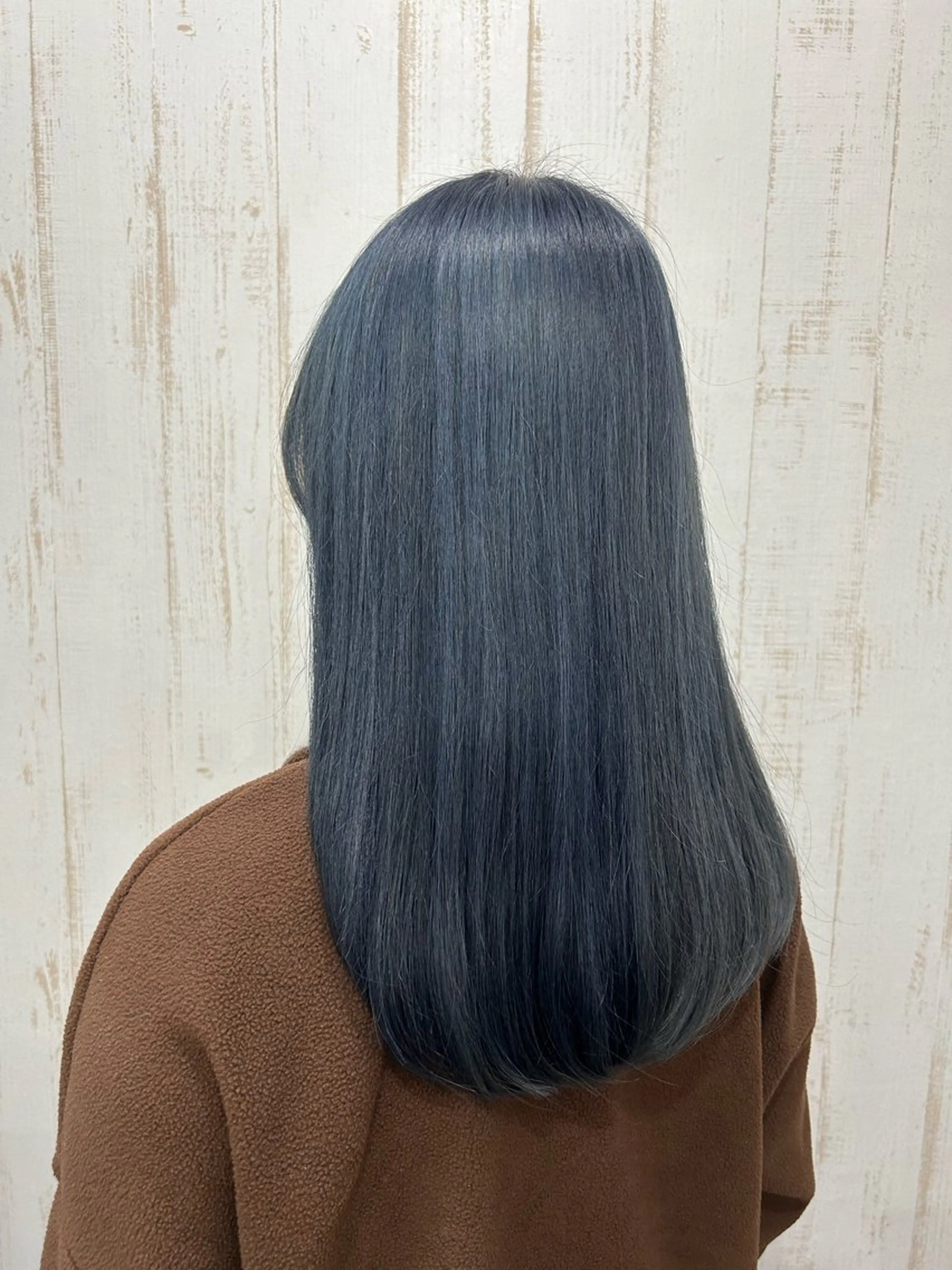 ロング カラー ブリーチ ブルーカラー ネイビーカラー 韓国風ヘア 🐰関根 さら🍒のヘアスタイル