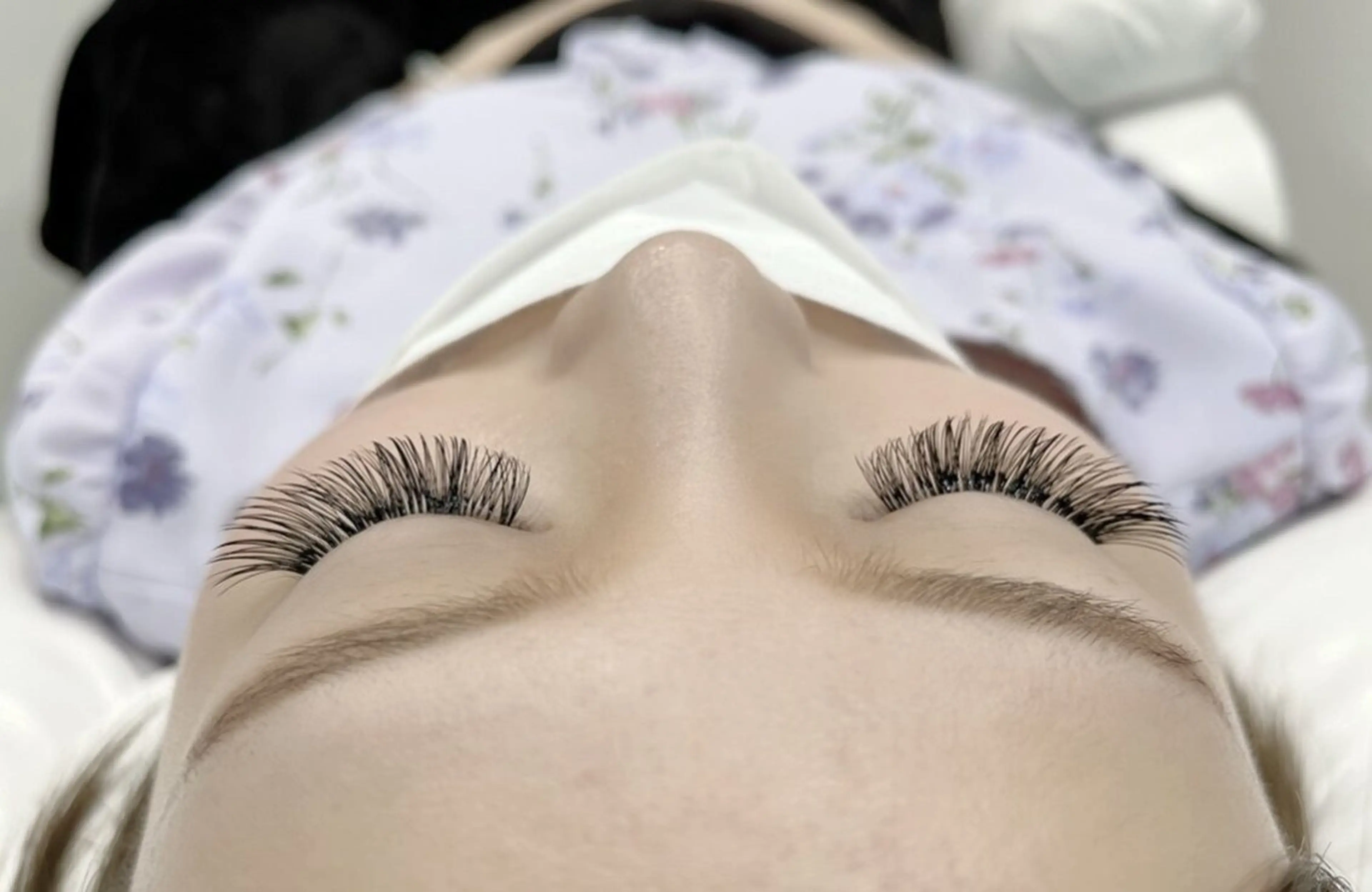 マツエク・マツパ バインドロック 韓国風束感まつ毛 🫧Akaneの眉毛・アイブロウイメージ