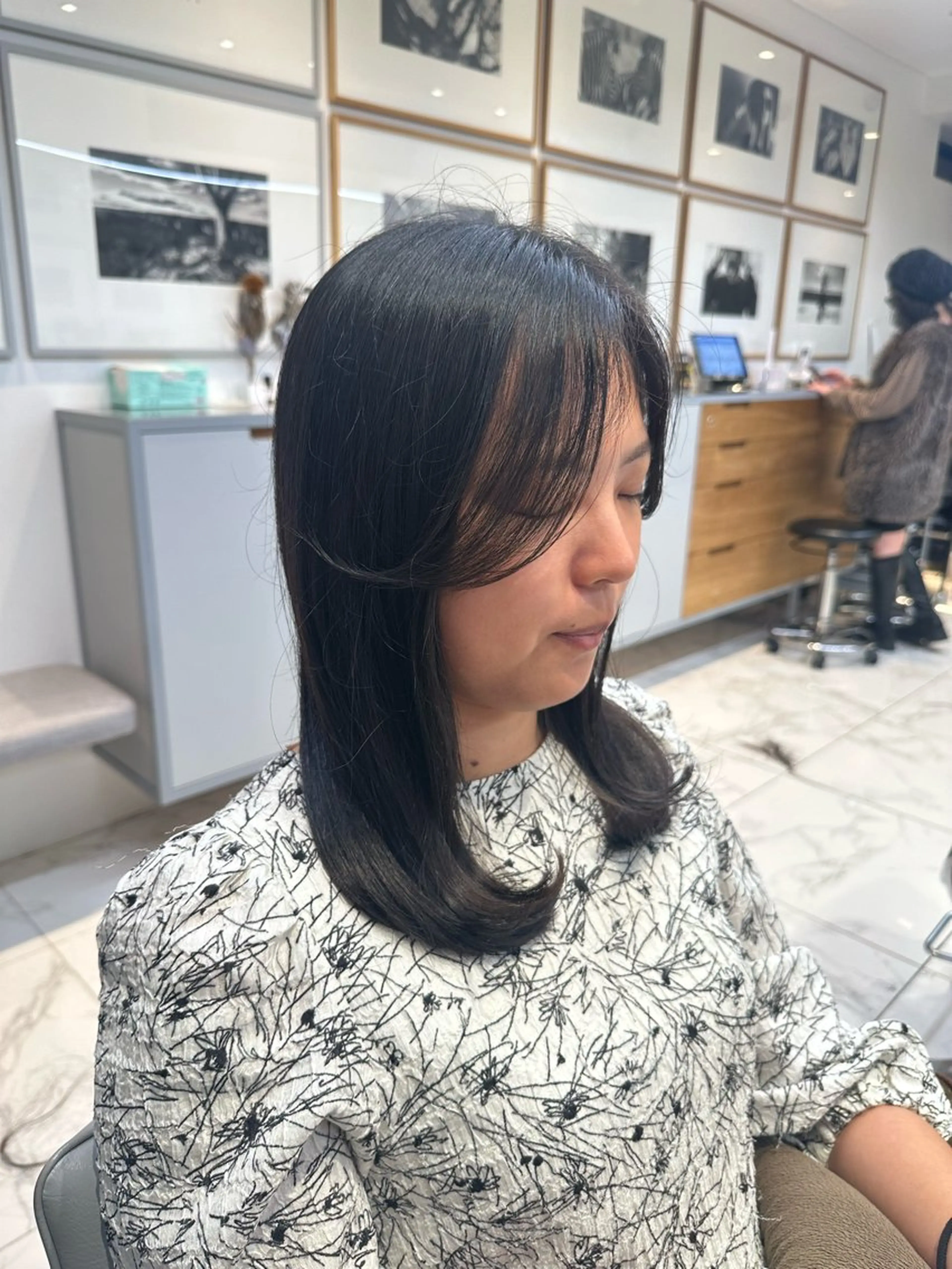 ロング レイヤーカット 短めショートカット カットモデルのヘアスタイル