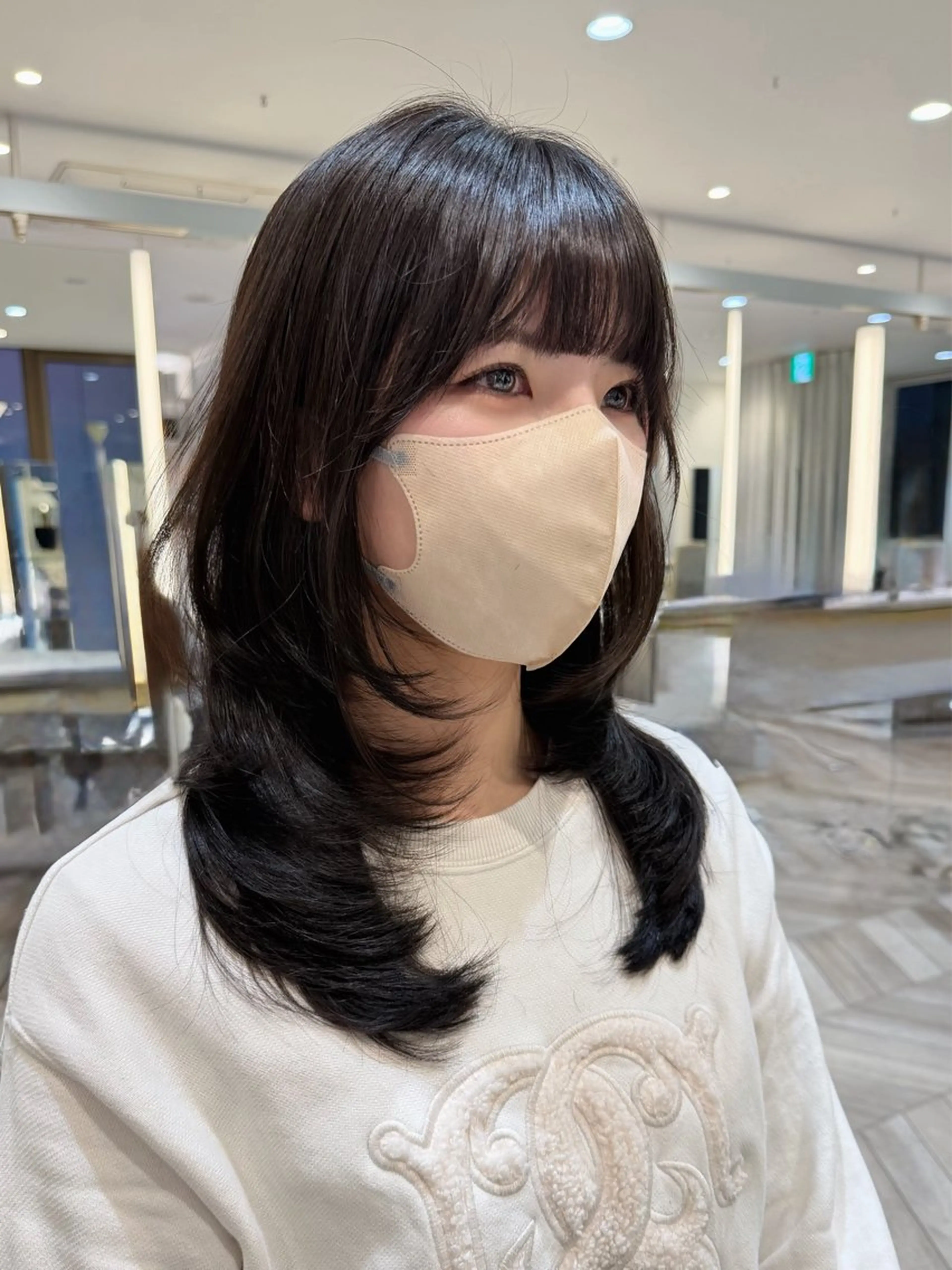 セミロング ハイレイヤー レイヤーカット 小顔カット トリートメント カット トリートメント 小顔レイヤー/ ベージュ🤍Rieのヘアスタイル