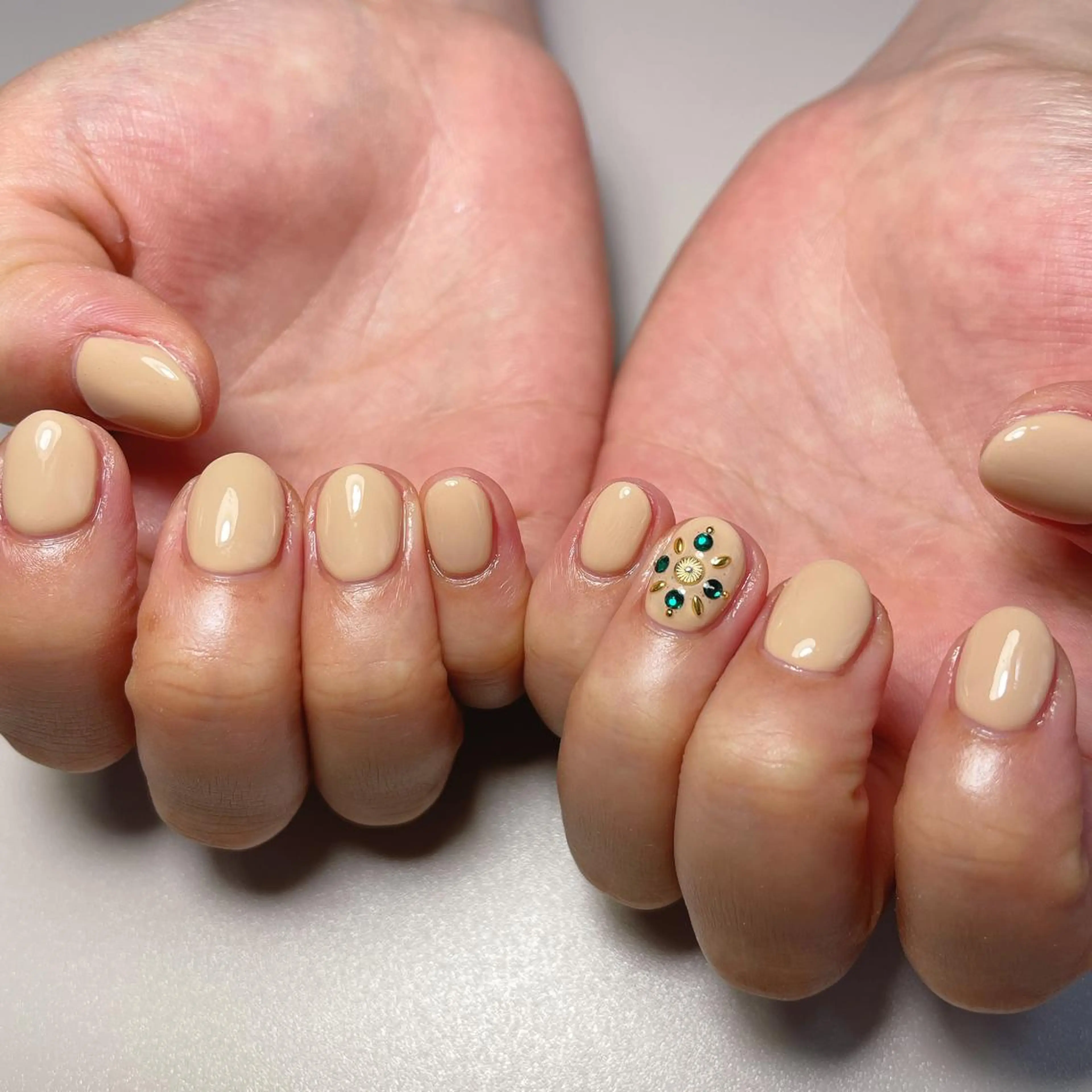 ネイル アートネイル ストーンネイル ハンドネイル kipinail 川﨑えりかのネイルデザイン