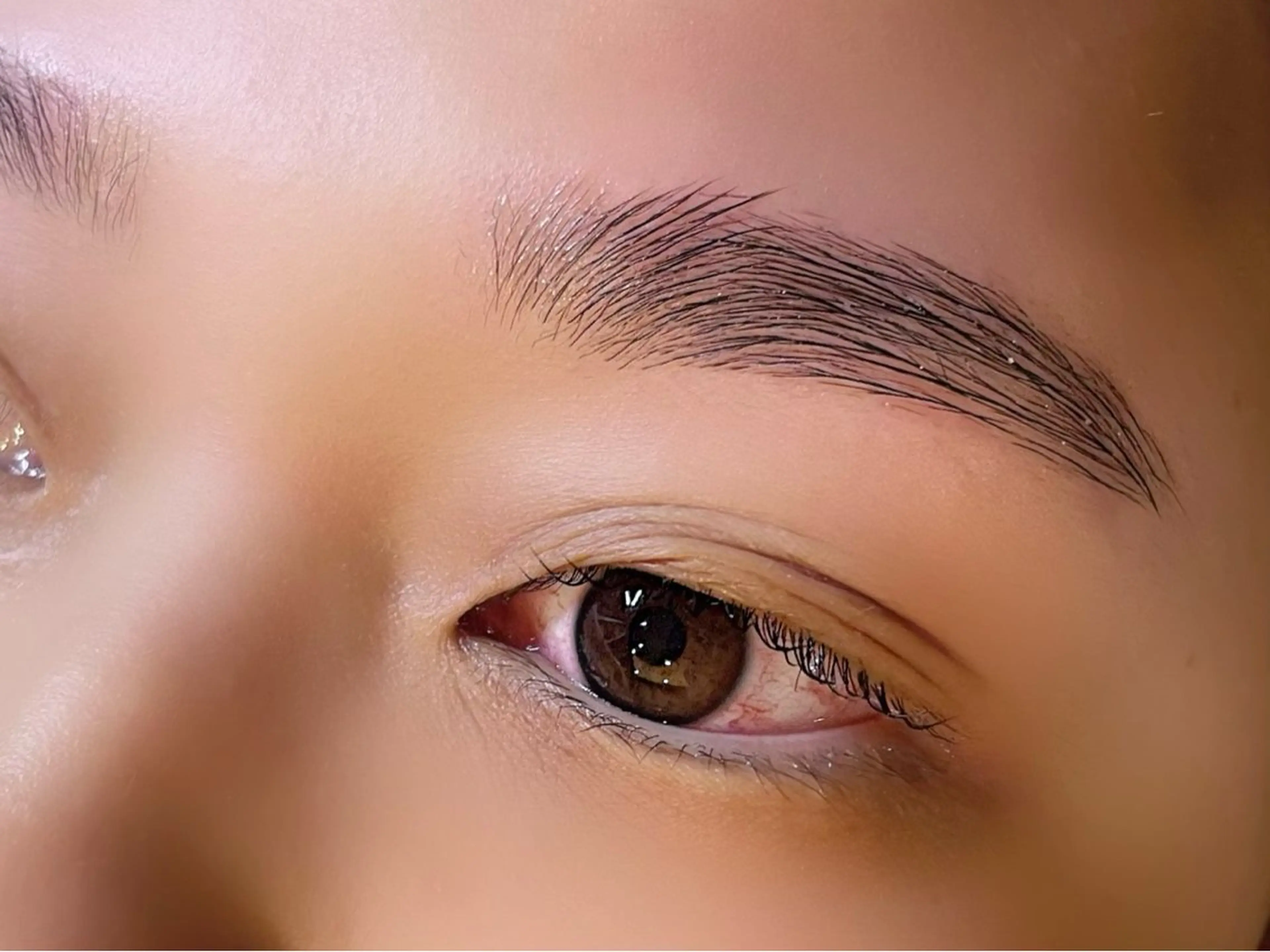 アイブロウ マツパ mika❤︎まつげ| 眉毛|束感のマツエク・マツパデザイン