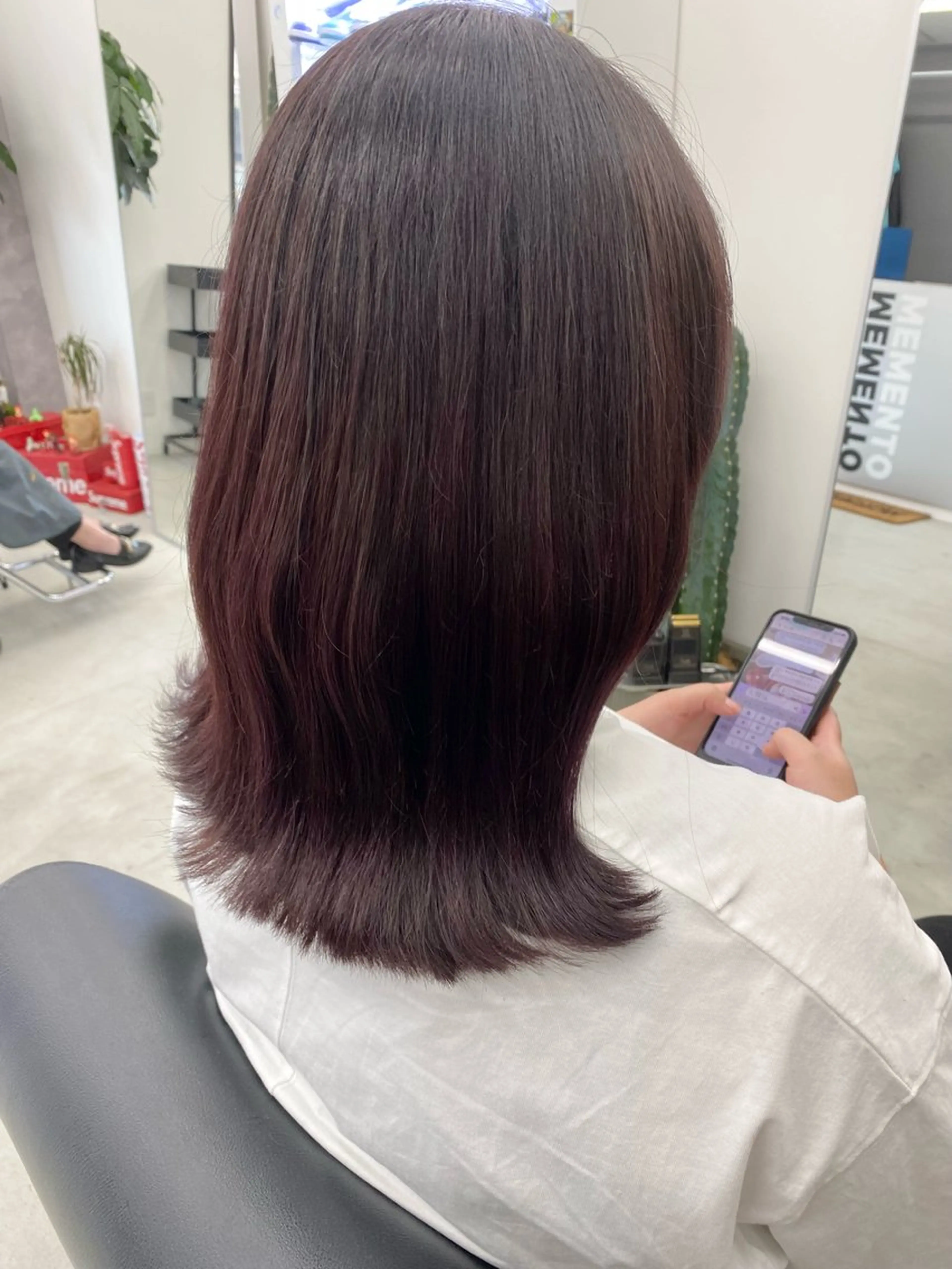 カラー MEMENTO YUZUのヘアスタイル