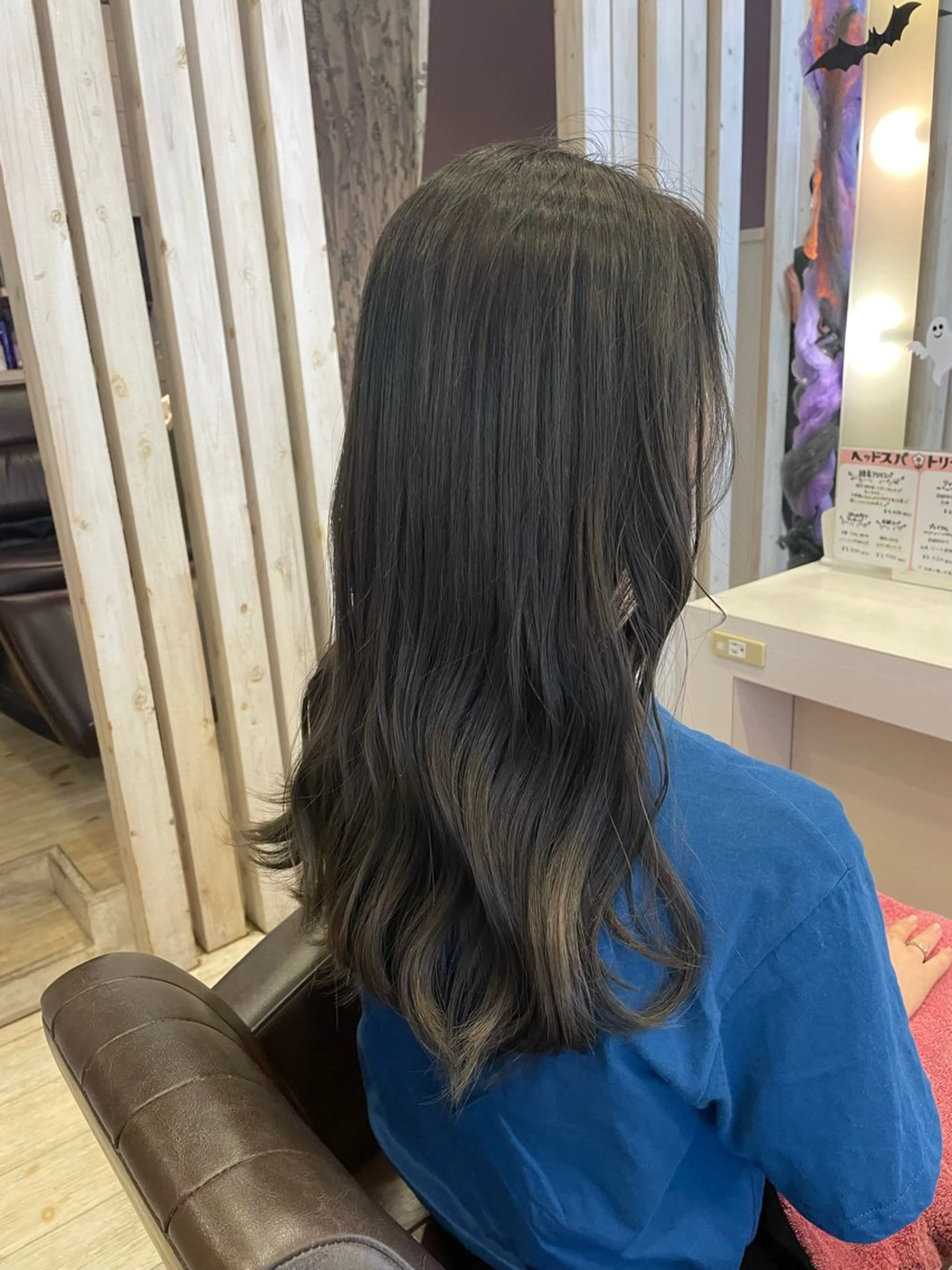 ロング カラー ベージュカラー ダブルカラー ハイトーンカラー インナーカラー 東恩納 誠のヘアスタイル