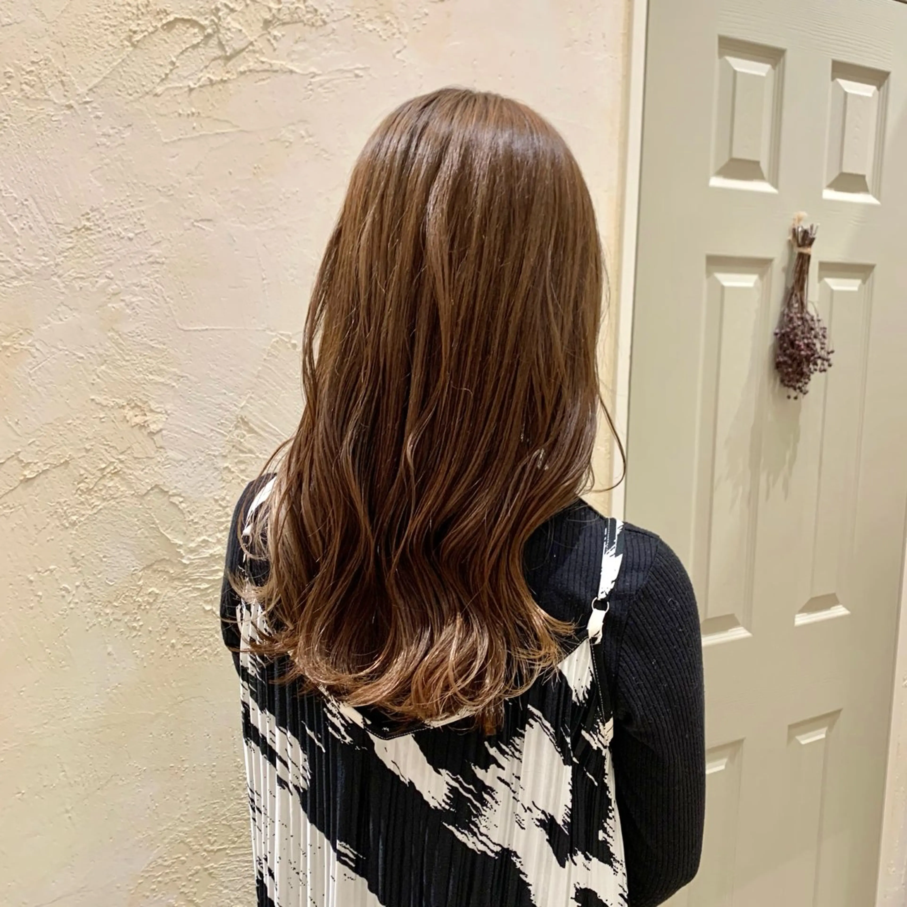 ロング カラー ブリーチ ブリーチなしカラー ヘアカラー トリートメント ハイトーンカラー/ ケアブリーチ🎀あやのヘアスタイル