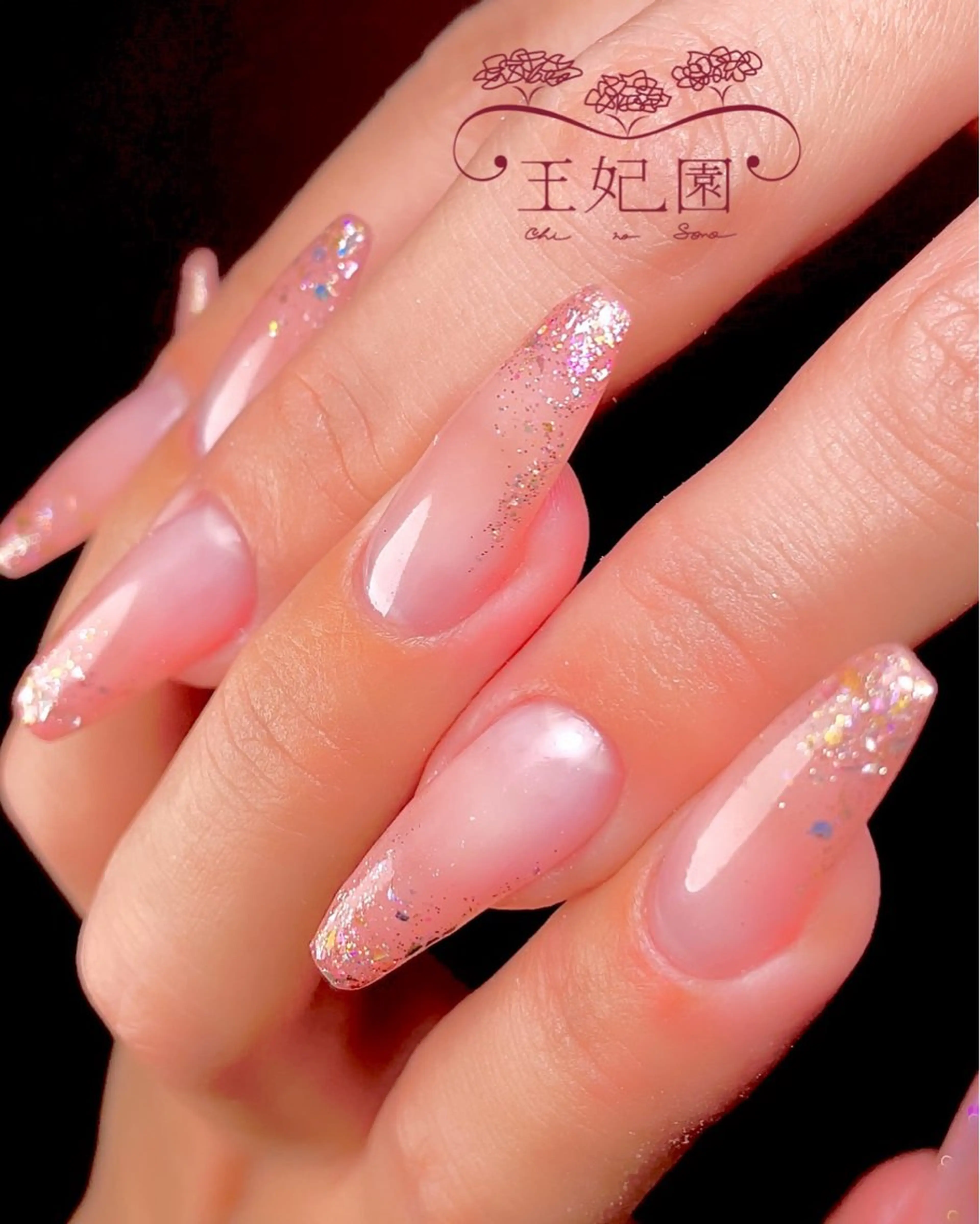 ネイル フレンチネイル ラメ(グリッター) ラメグラデーション マグネットネイル マグネットフレンチ nail salon王妃の園所属・王妃の園 ohinosonoのネイルデザイン