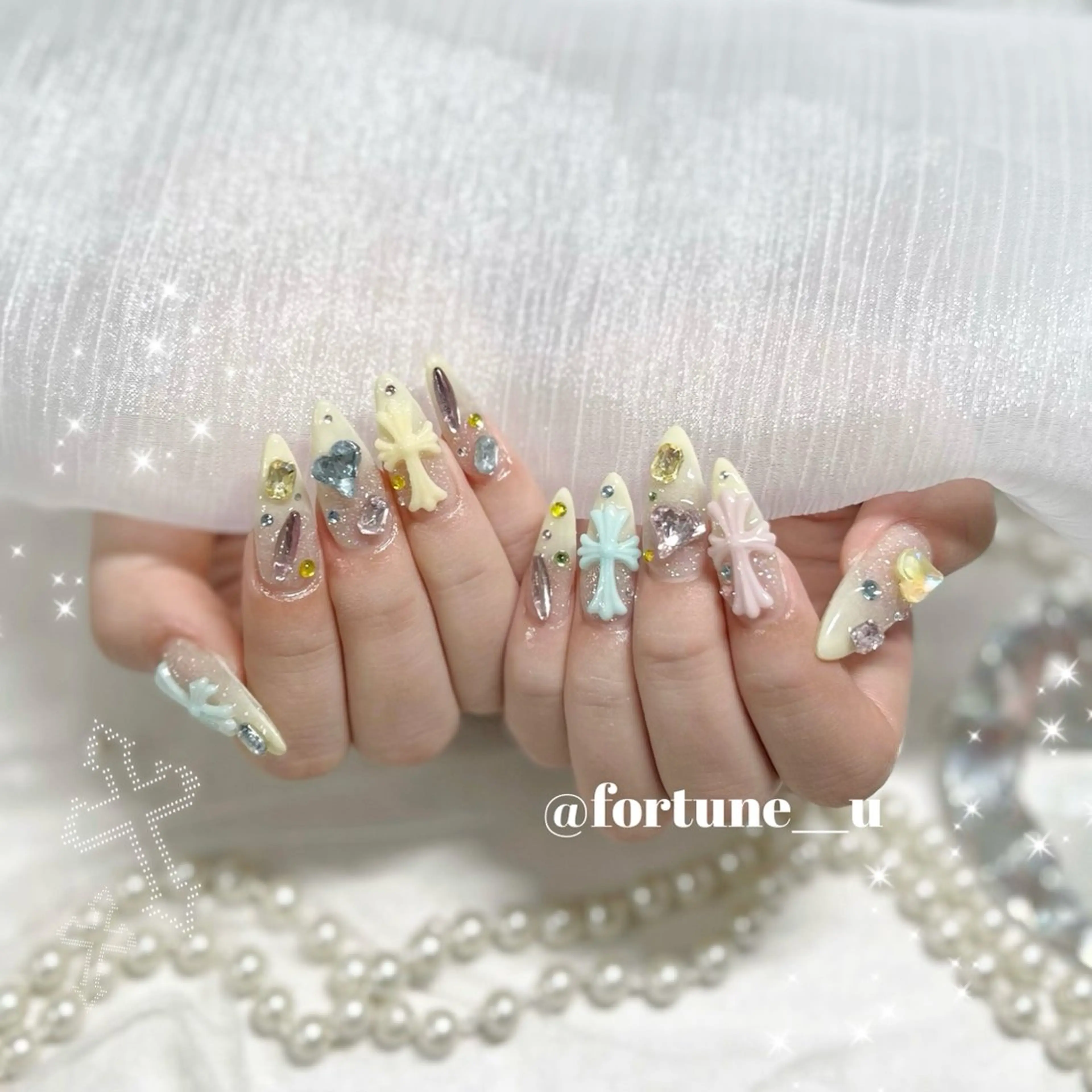 ネイル ガーリー 韓国ネイル ワンホンネイル ハンドネイル 💜✩.* Yuuna💜のネイルデザイン